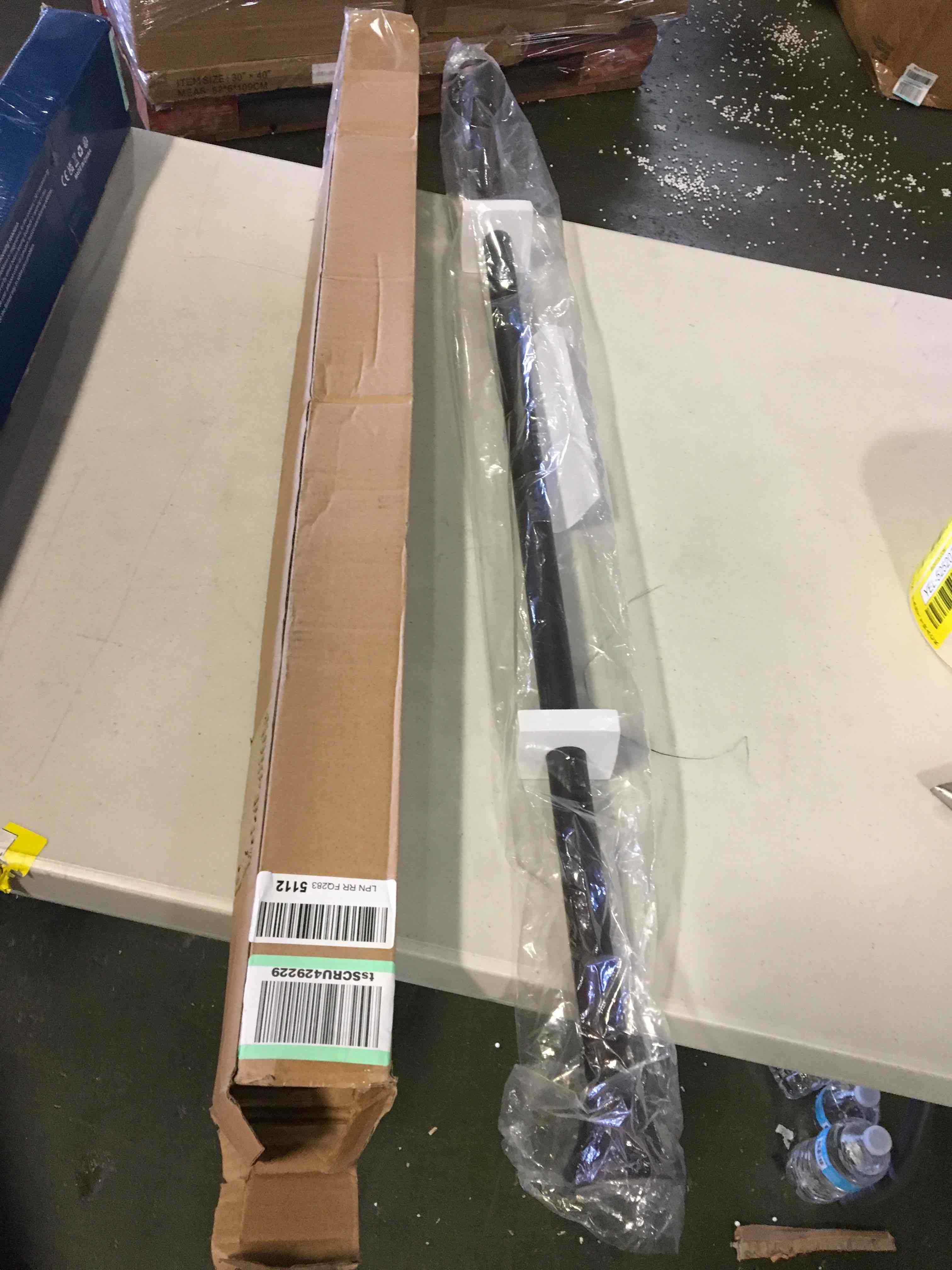 https://s3.amazonaws.com/lotting-images-prod/bidfta/YEL5252072_1695408149491.jpeg