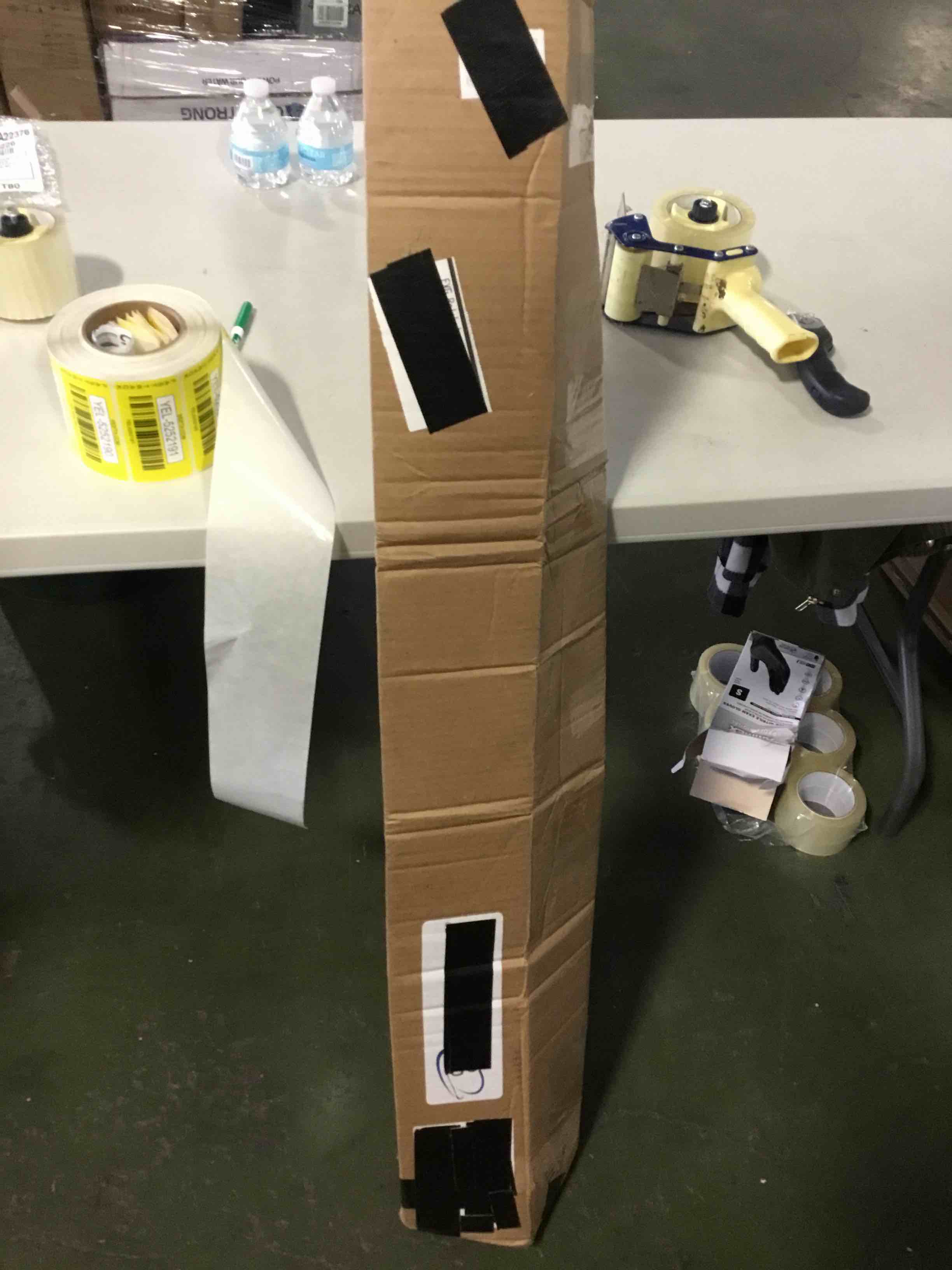 https://s3.amazonaws.com/lotting-images-prod/bidfta/YEL5252185_1695668143031.jpeg