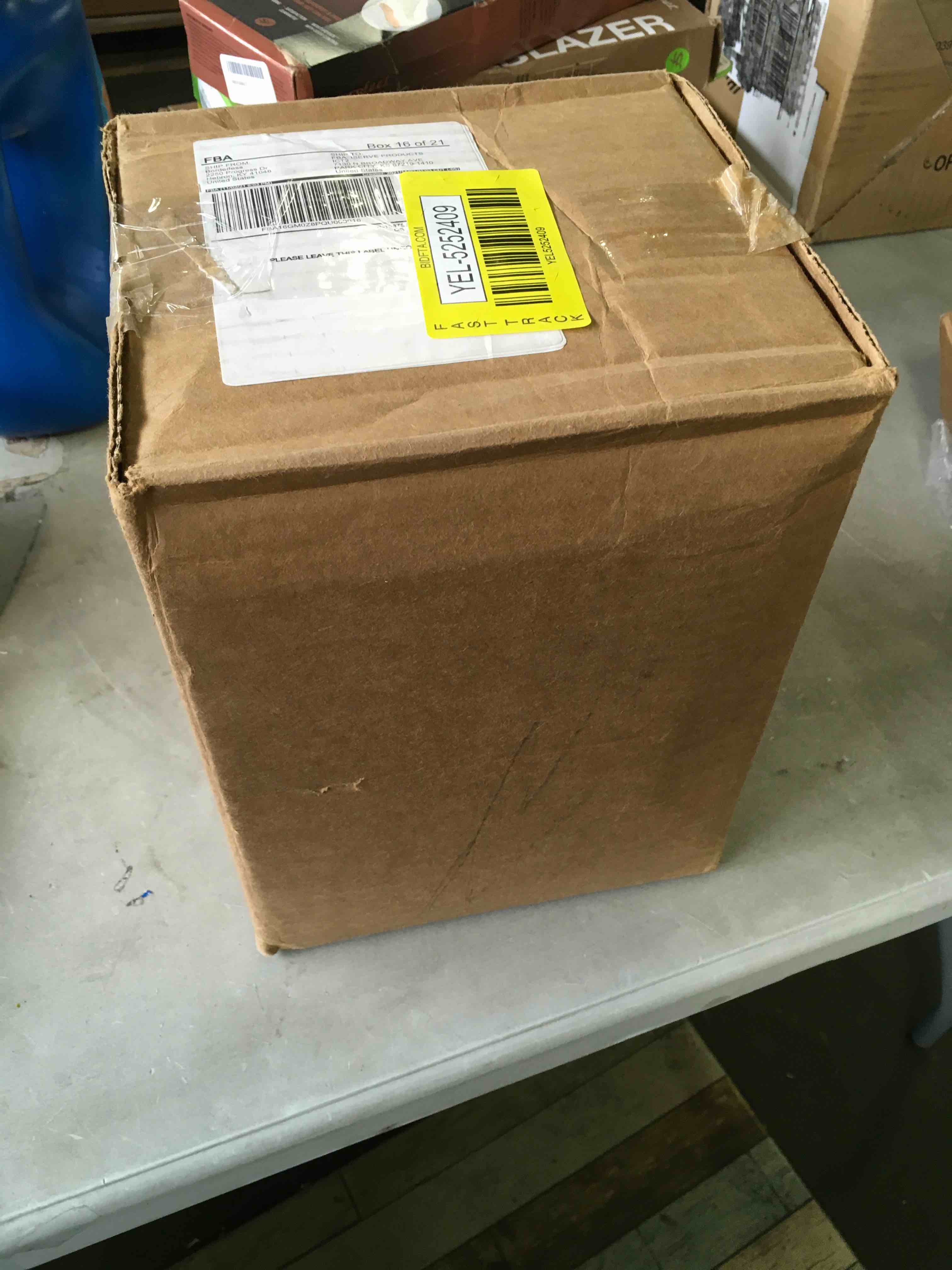https://s3.amazonaws.com/lotting-images-prod/bidfta/YEL5252410_1696006860599.jpeg