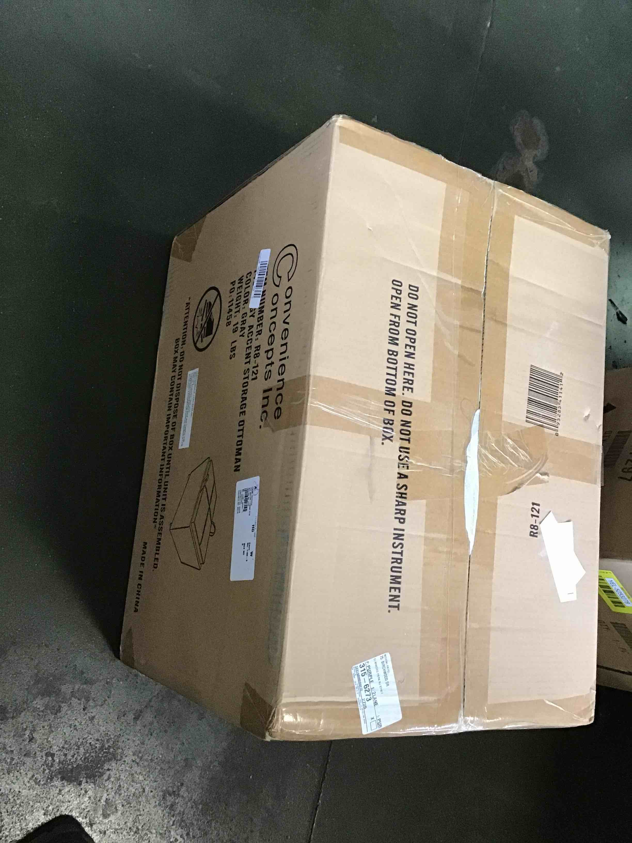 https://s3.amazonaws.com/lotting-images-prod/bidfta/YEL5253281_1697054901996.jpeg