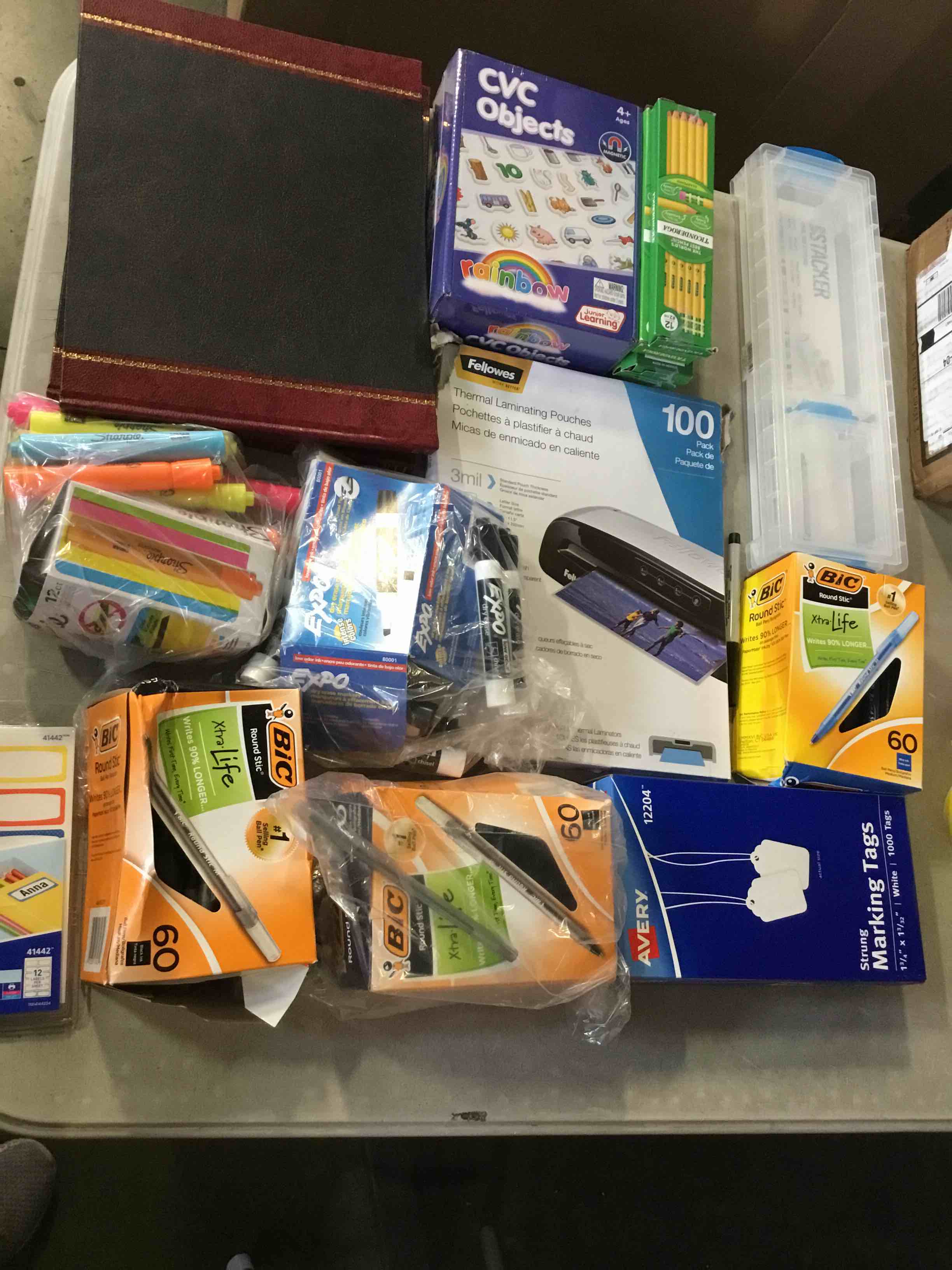 Assorted of variety of products for the maintenance and cleaning of office or home. (expiration date, brands and sizes may vary)