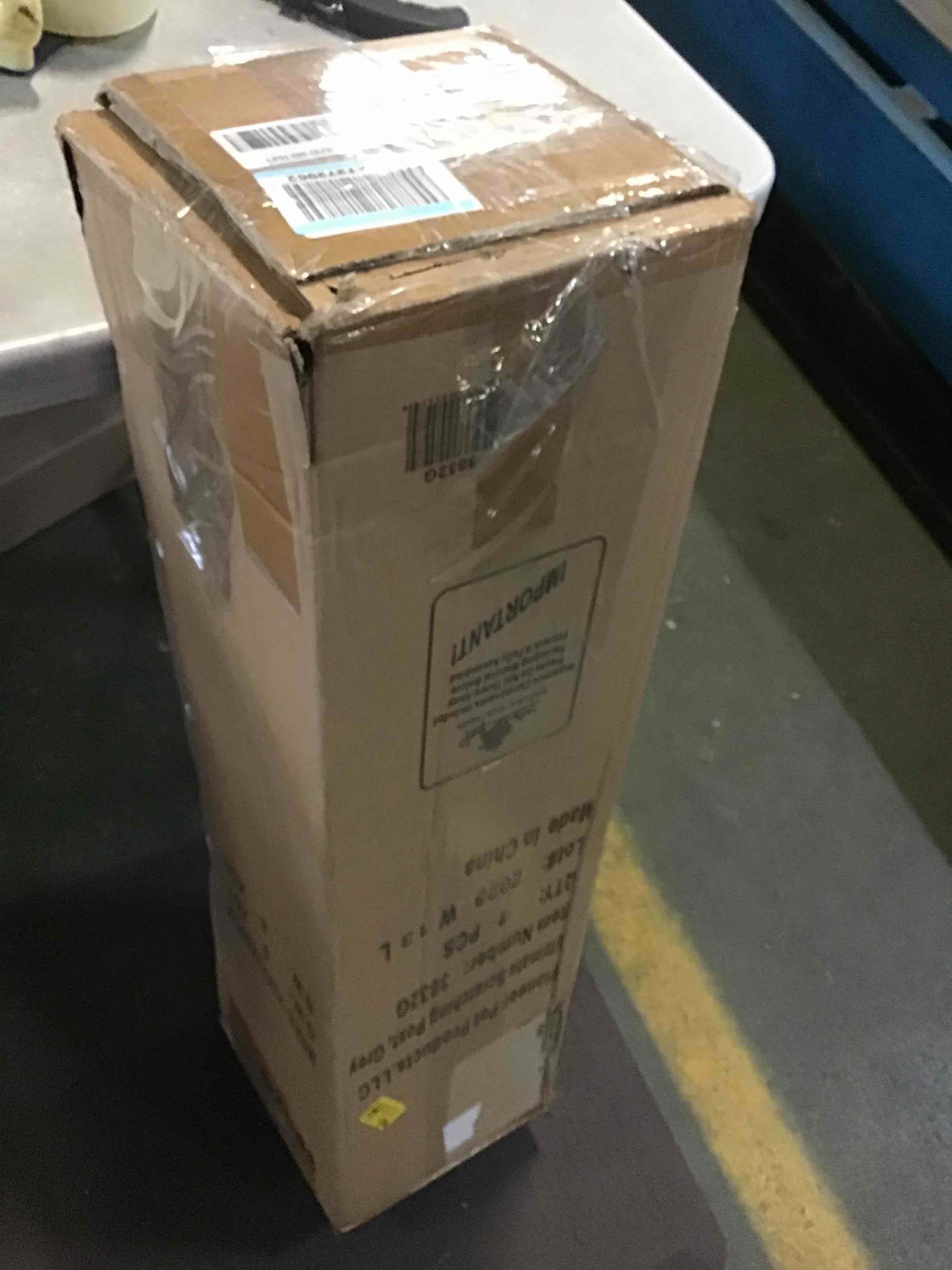 https://s3.amazonaws.com/lotting-images-prod/bidfta/YEL5257945_1695213791030.jpeg