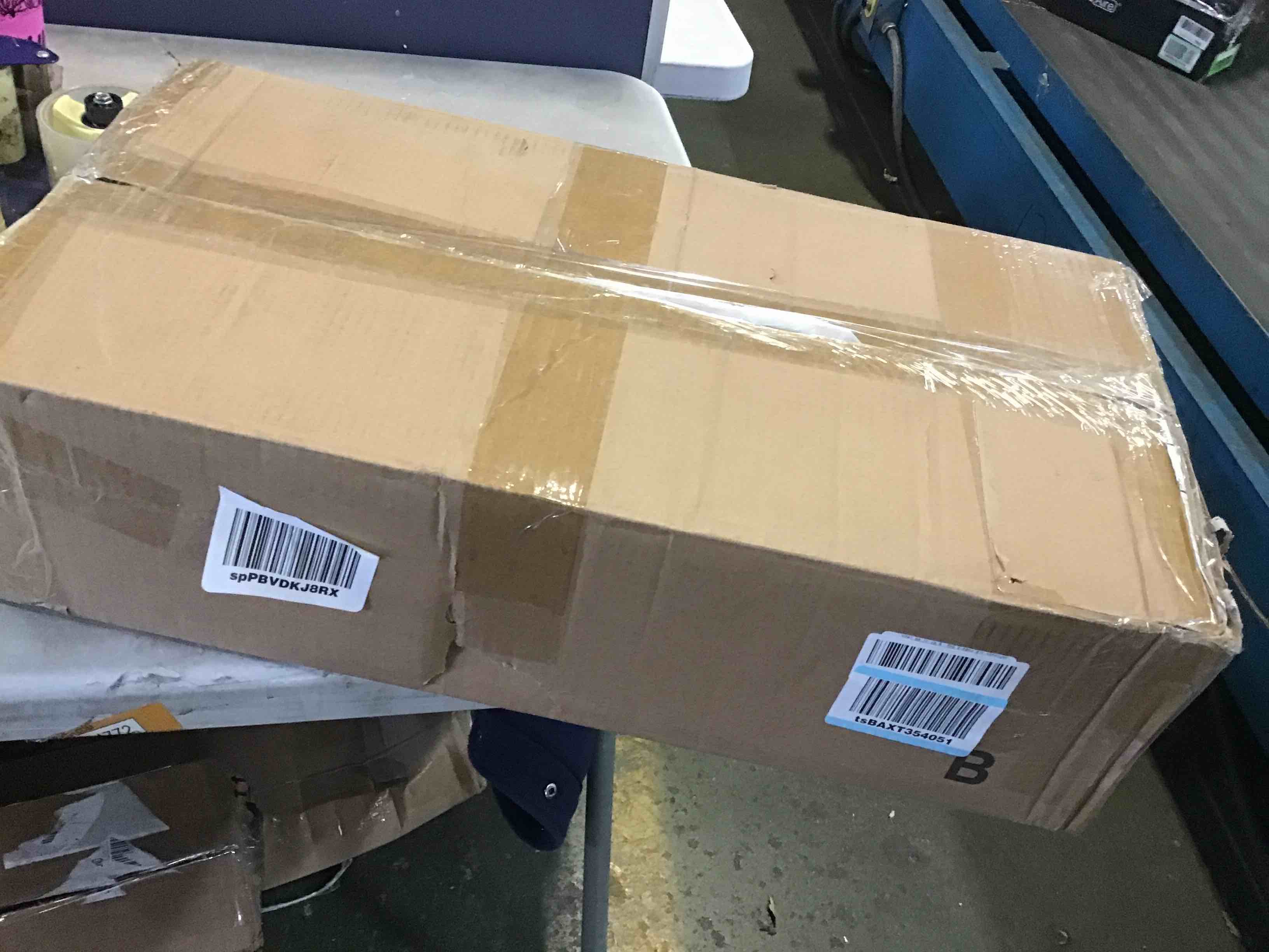 https://s3.amazonaws.com/lotting-images-prod/bidfta/YEL5258008_1695220839424.jpeg