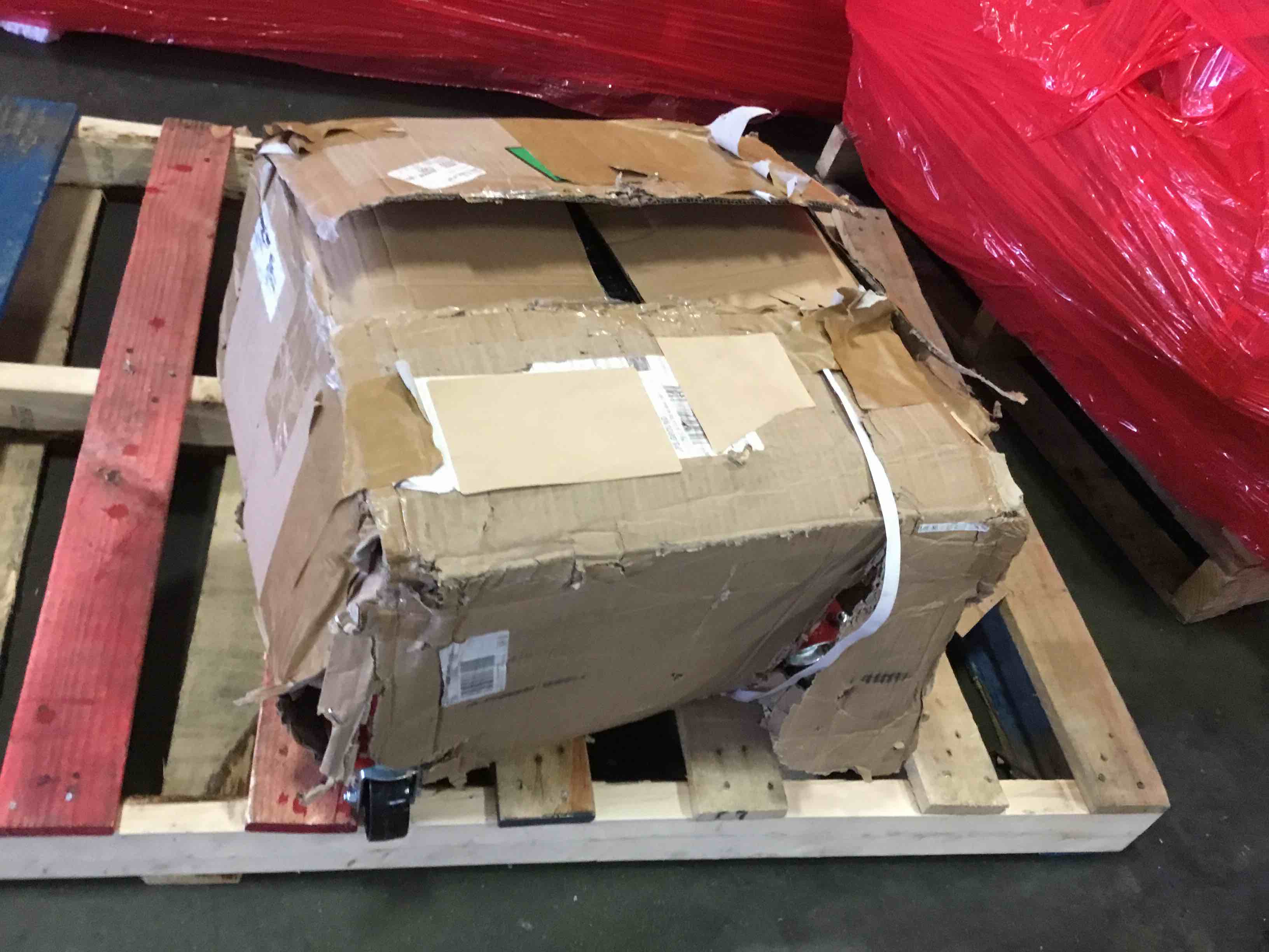 https://s3.amazonaws.com/lotting-images-prod/bidfta/YEL5258182_1695301815329.jpeg
