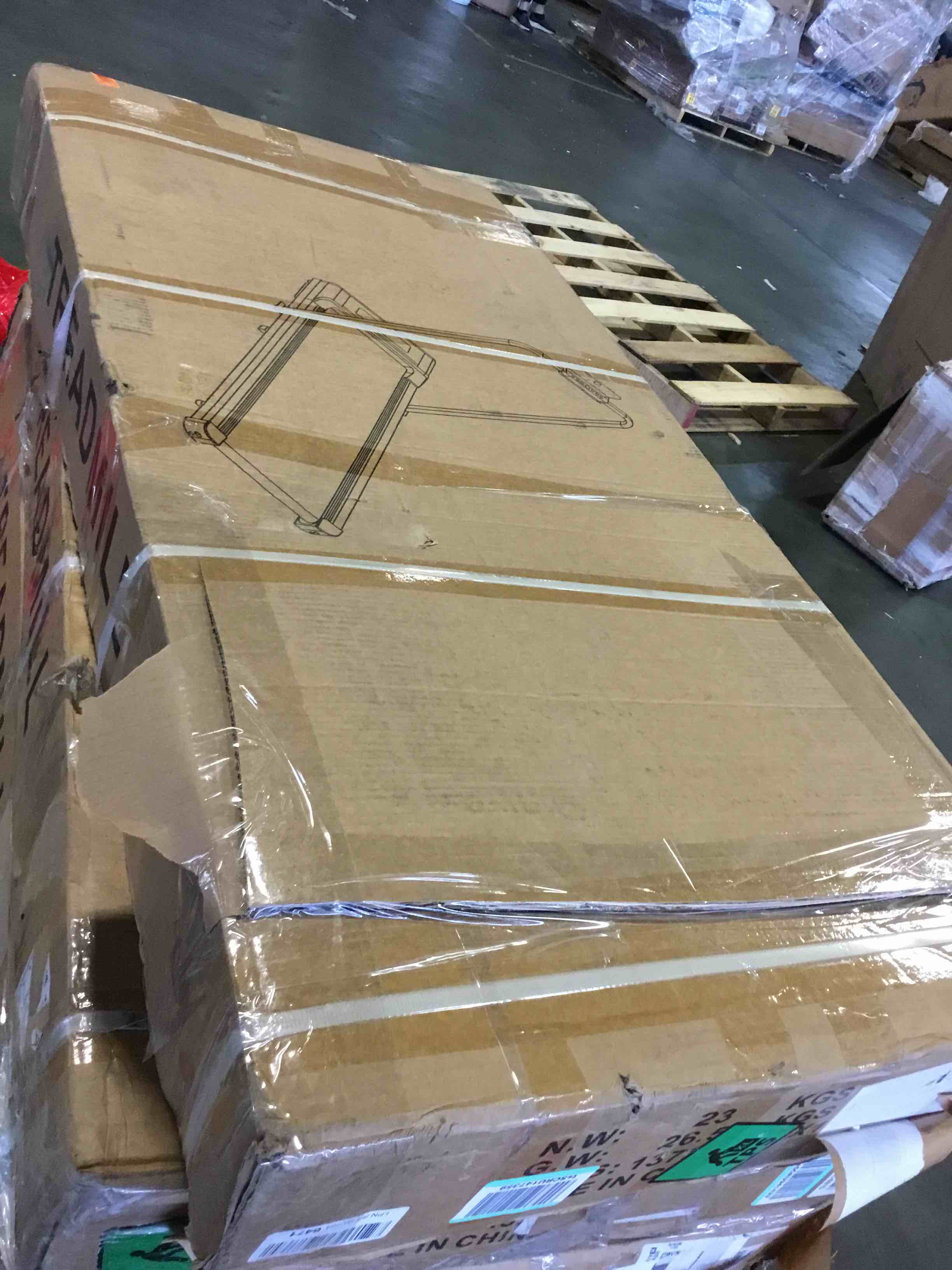 https://s3.amazonaws.com/lotting-images-prod/bidfta/YEL5258212_1695309599642.jpeg