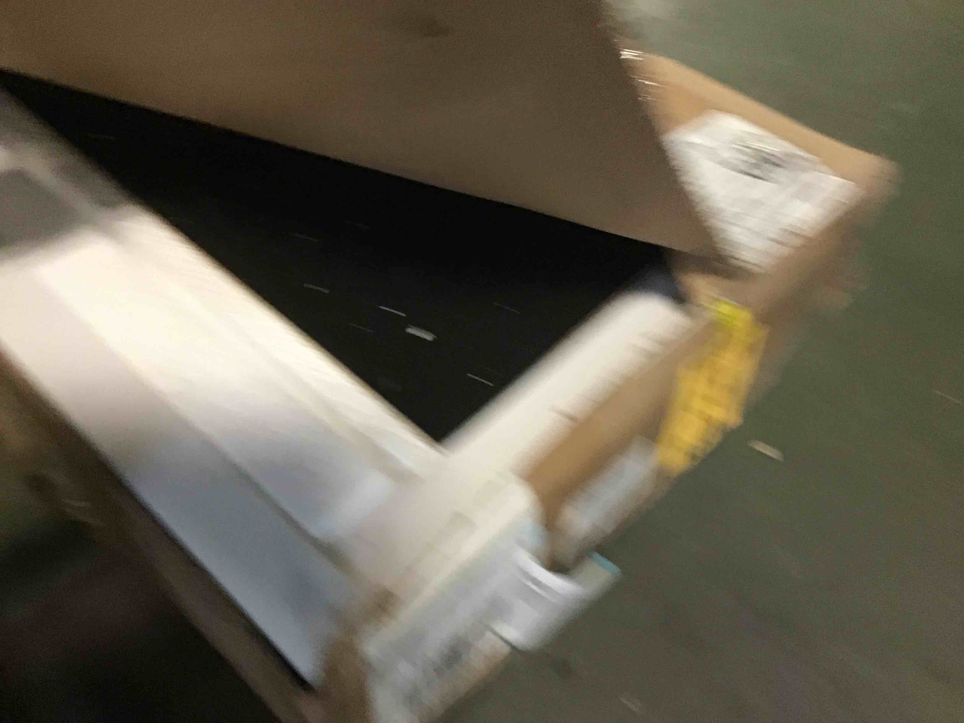 https://s3.amazonaws.com/lotting-images-prod/bidfta/YEL5258351_1695381135743.jpeg
