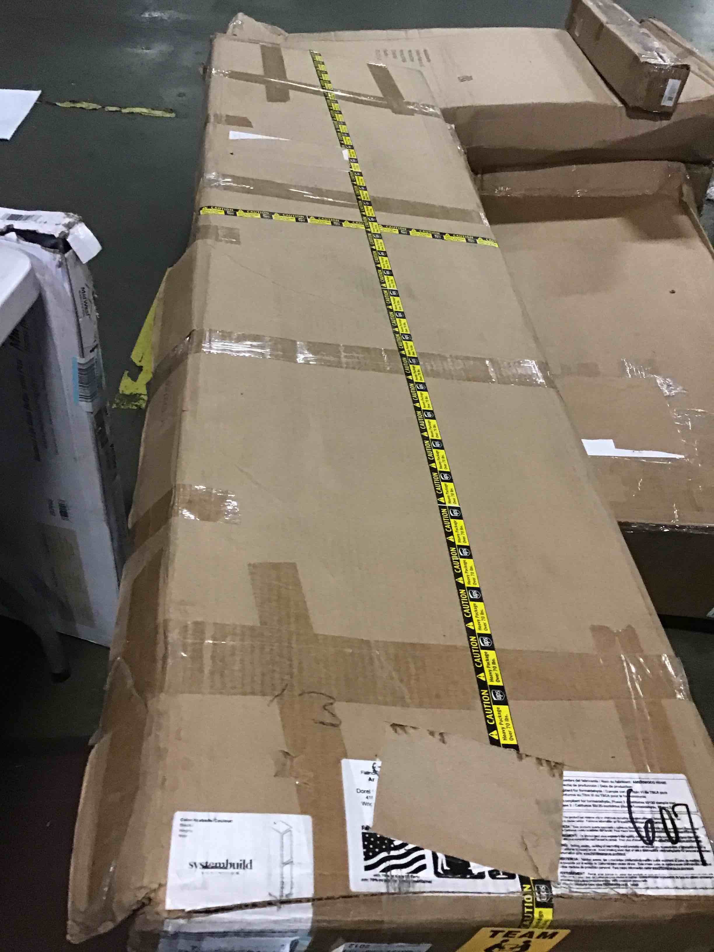 https://s3.amazonaws.com/lotting-images-prod/bidfta/YEL5258351_1695381140114.jpeg