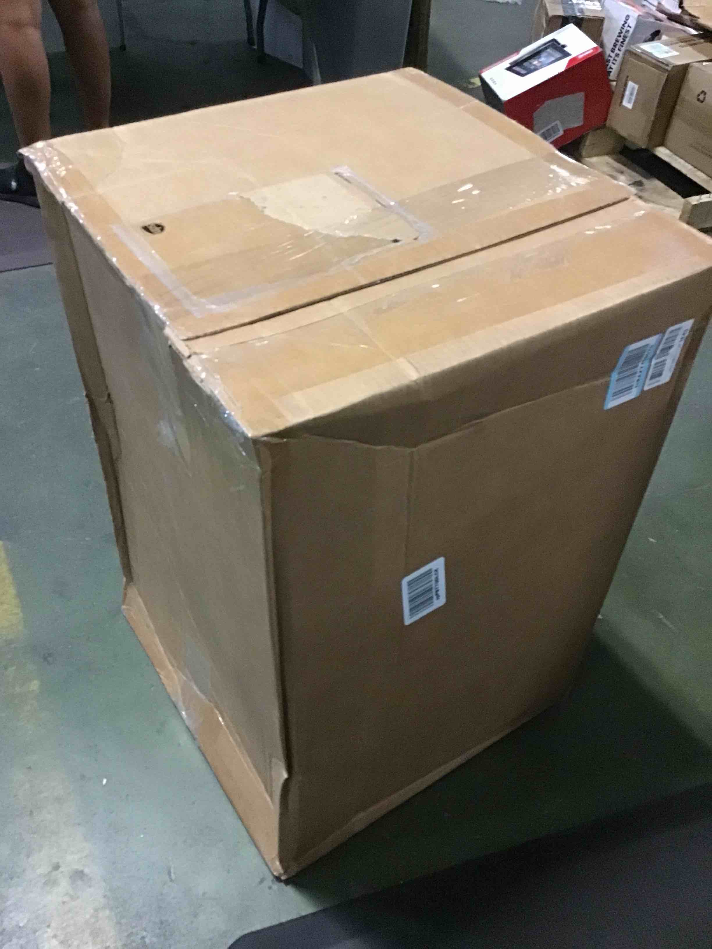 https://s3.amazonaws.com/lotting-images-prod/bidfta/YEL5258574_1695641958020.jpeg