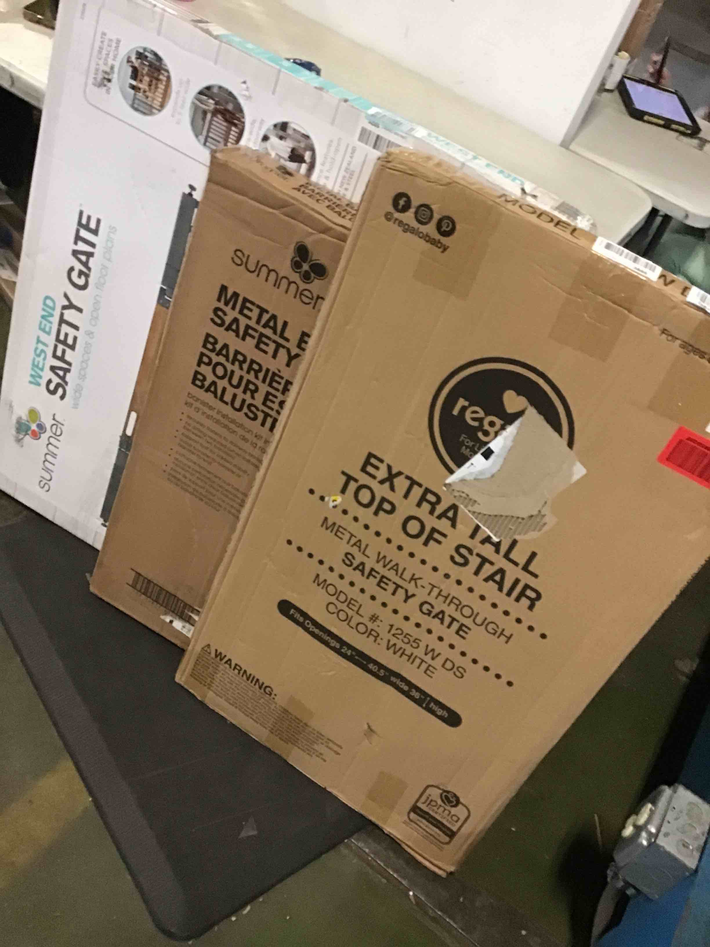 Assorted of secure safety gates