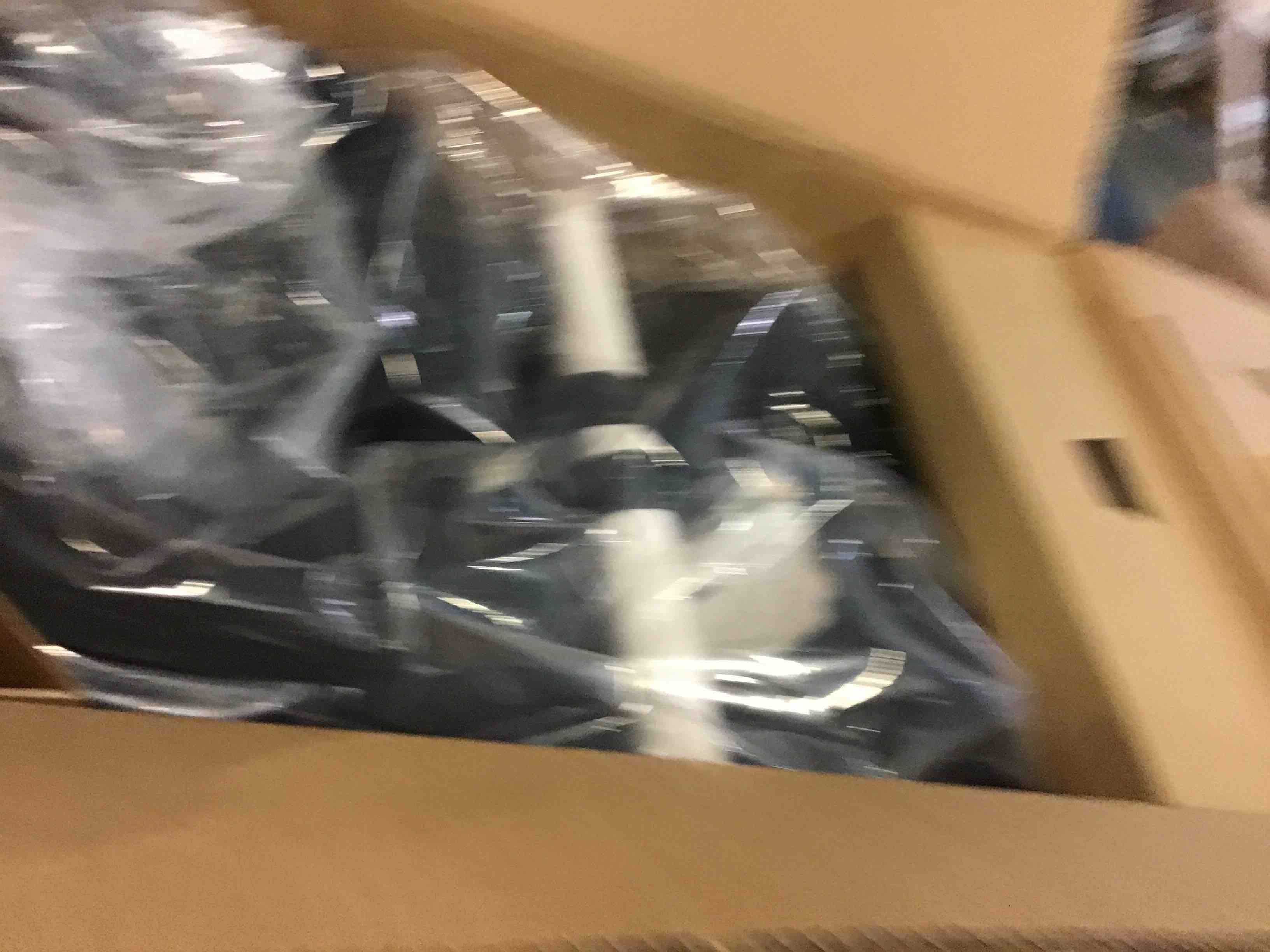 https://s3.amazonaws.com/lotting-images-prod/bidfta/YEL5258770_1695666116873.jpeg
