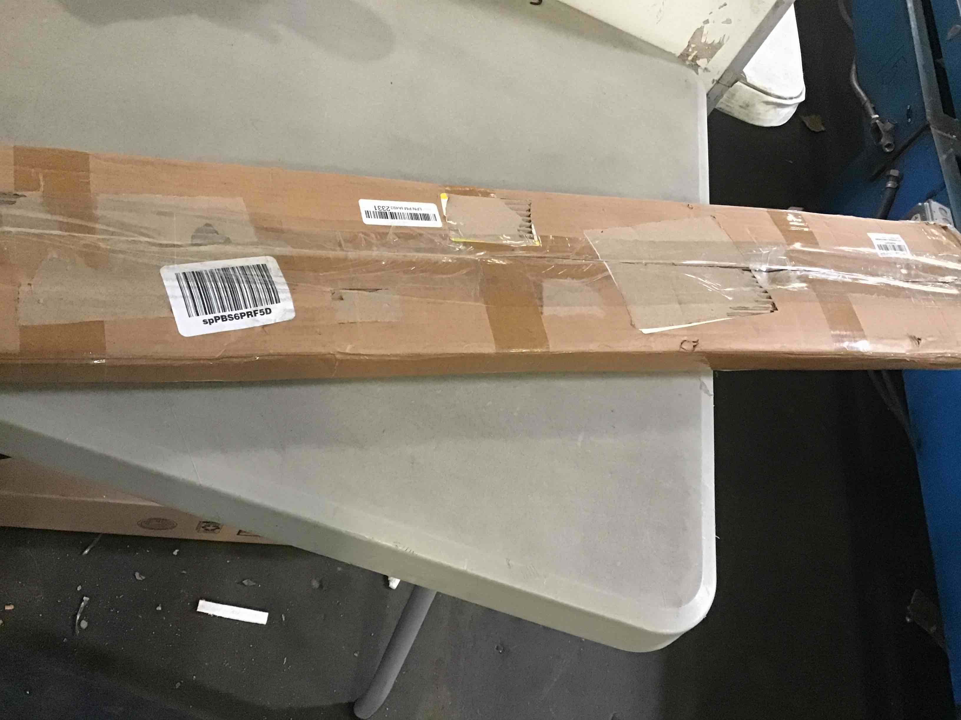 https://s3.amazonaws.com/lotting-images-prod/bidfta/YEL5259037_1695749630915.jpeg