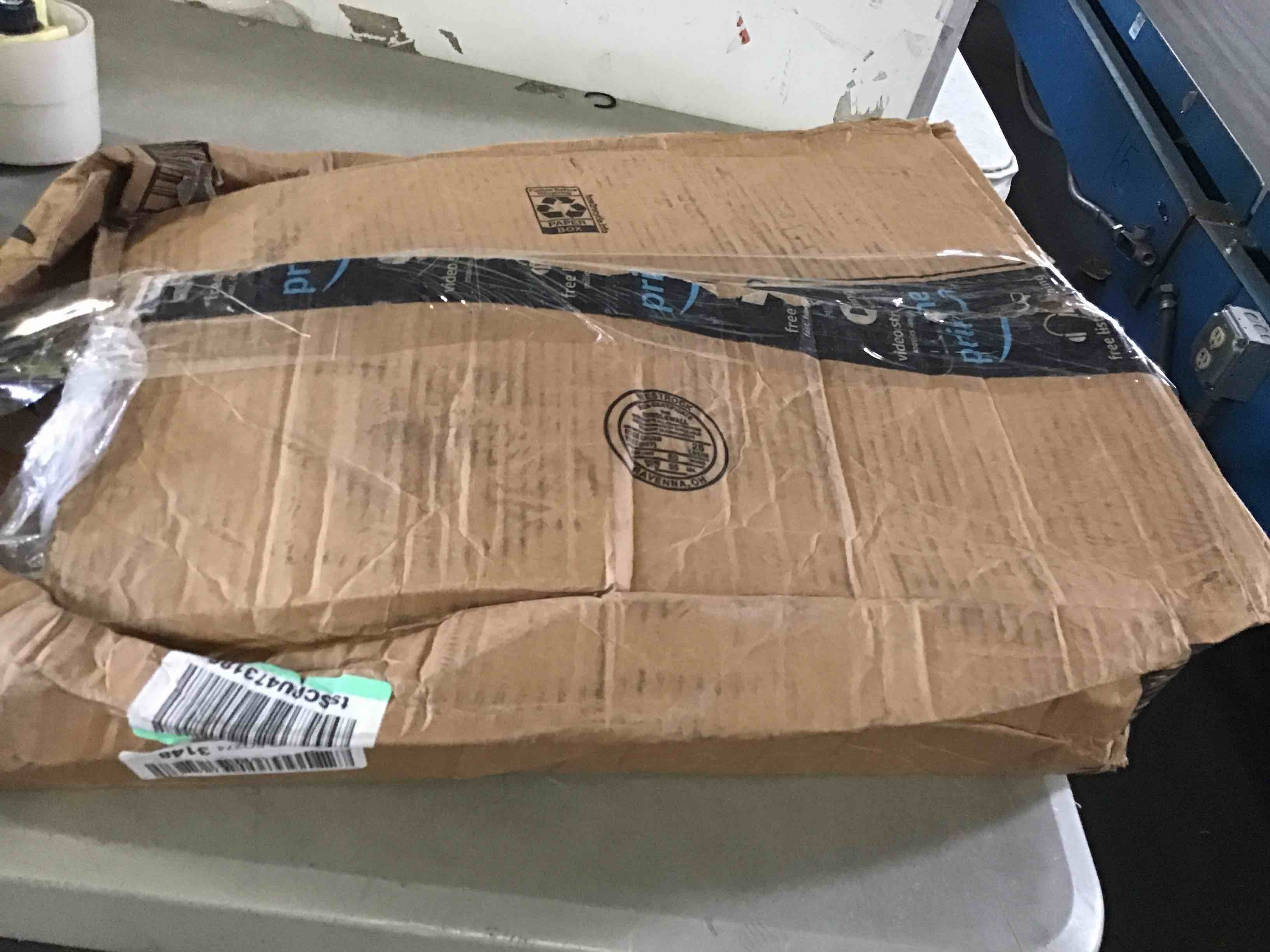 https://s3.amazonaws.com/lotting-images-prod/bidfta/YEL5259070_1695753083801.jpeg