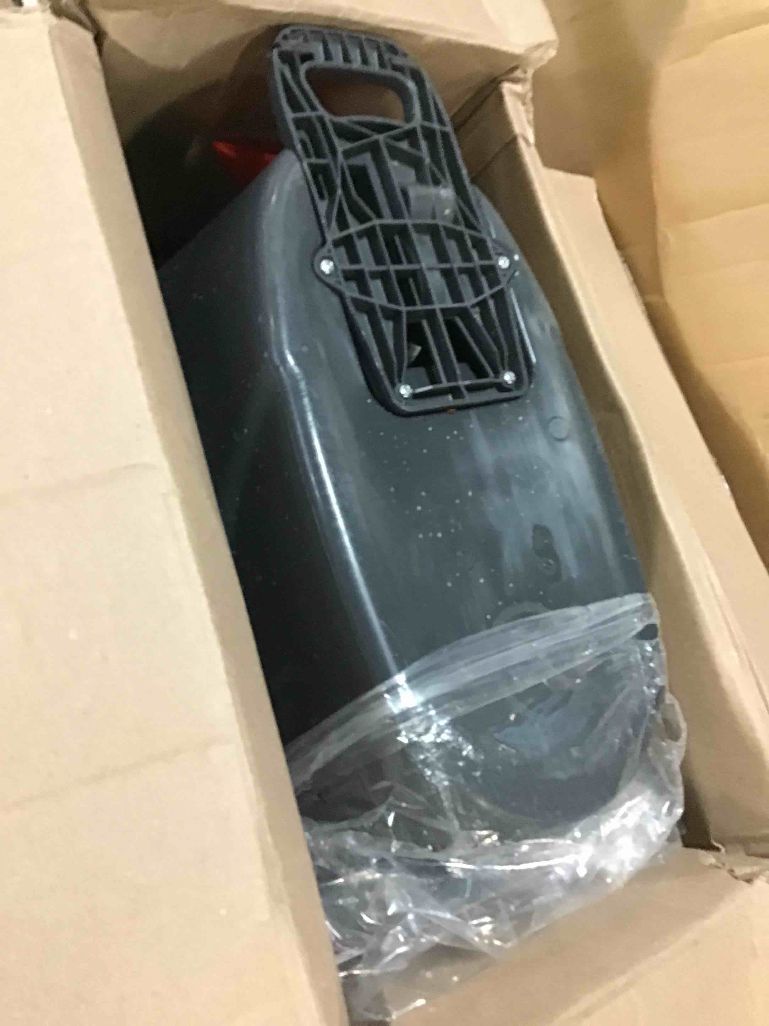 https://s3.amazonaws.com/lotting-images-prod/bidfta/YEL5259822_1695214729990.jpeg