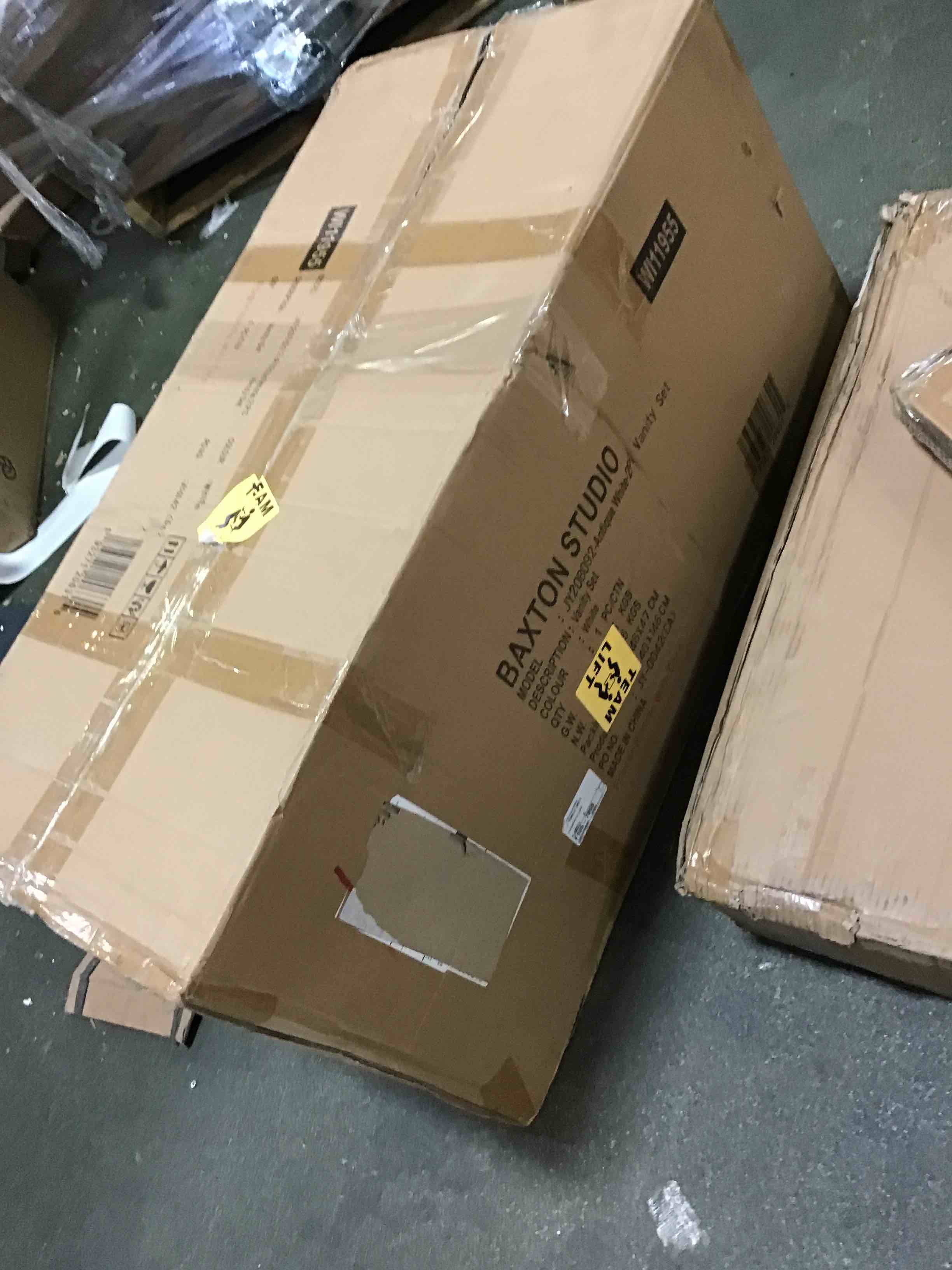https://s3.amazonaws.com/lotting-images-prod/bidfta/YEL5259848_1695219973756.jpeg