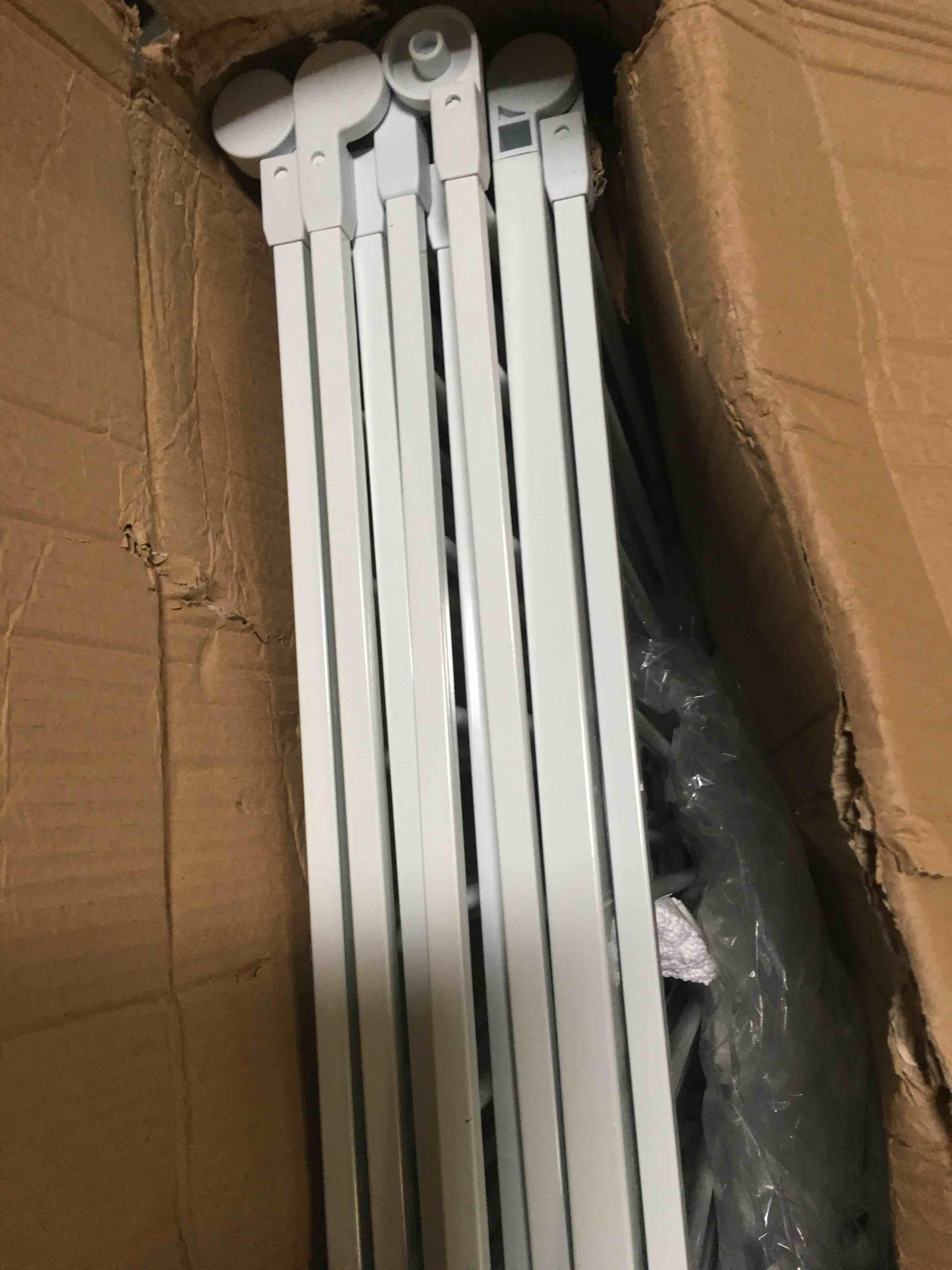 https://s3.amazonaws.com/lotting-images-prod/bidfta/YEL5259985_1695304010860.jpeg