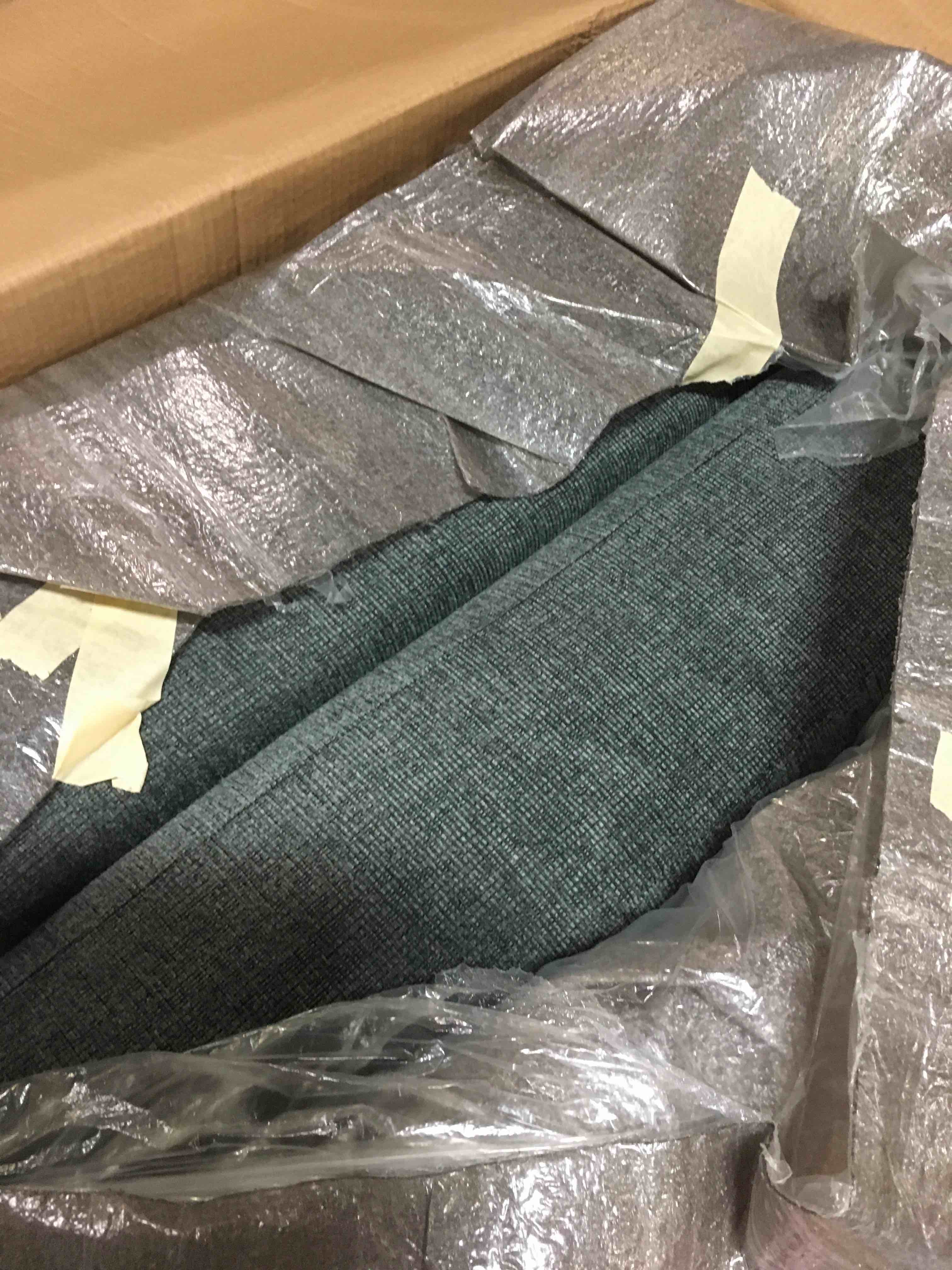 https://s3.amazonaws.com/lotting-images-prod/bidfta/YEL5260003_1695308233299.jpeg