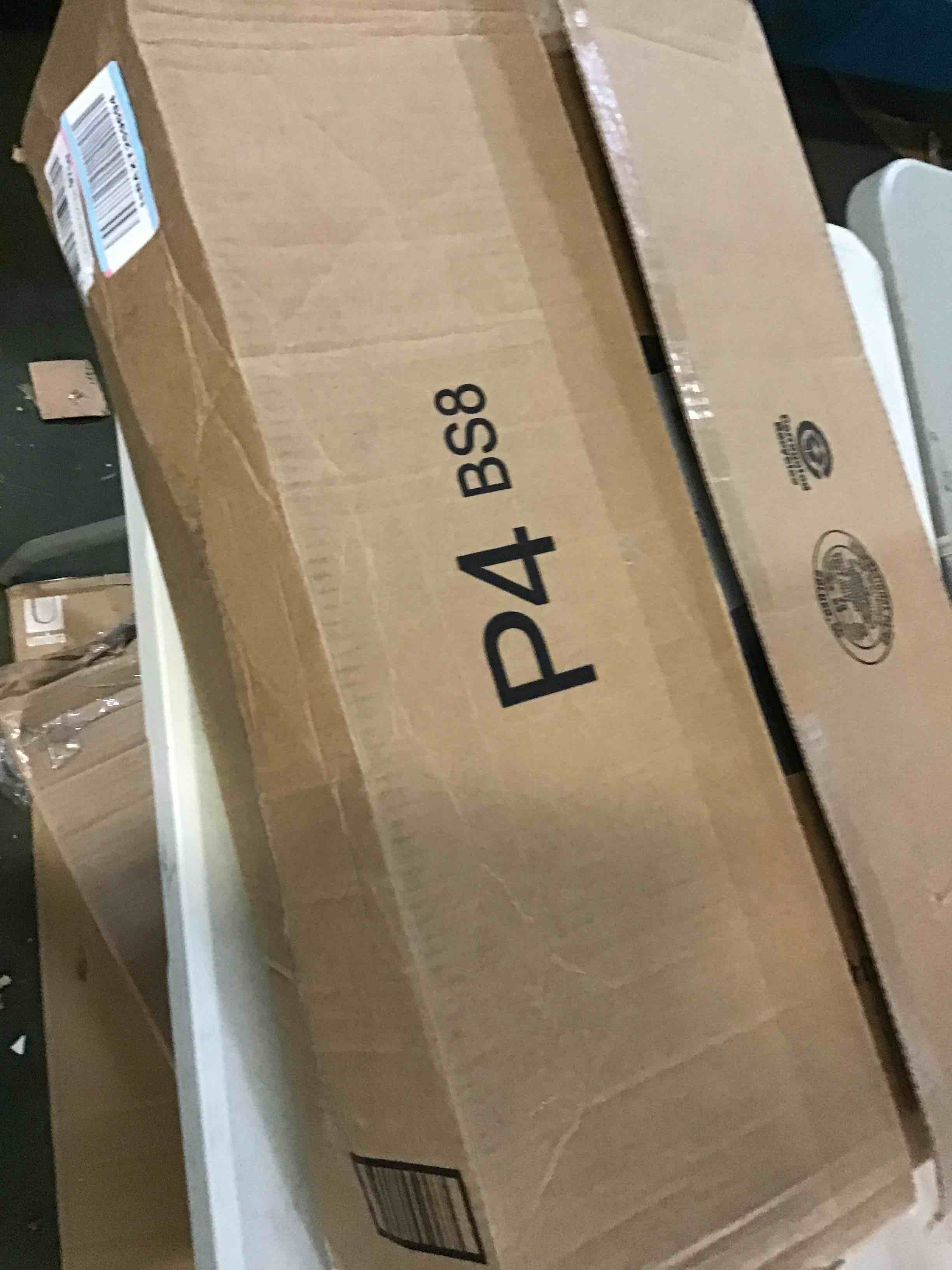 https://s3.amazonaws.com/lotting-images-prod/bidfta/YEL5260455_1695667719892.jpeg