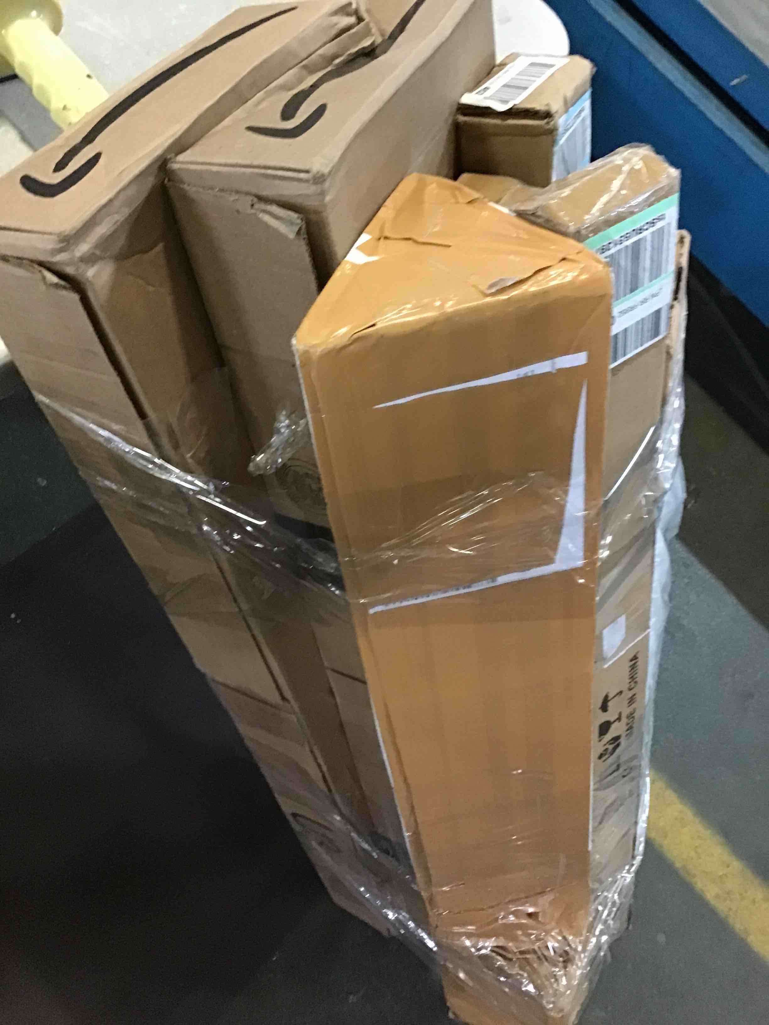 https://s3.amazonaws.com/lotting-images-prod/bidfta/YEL5260706_1695759112817.jpeg