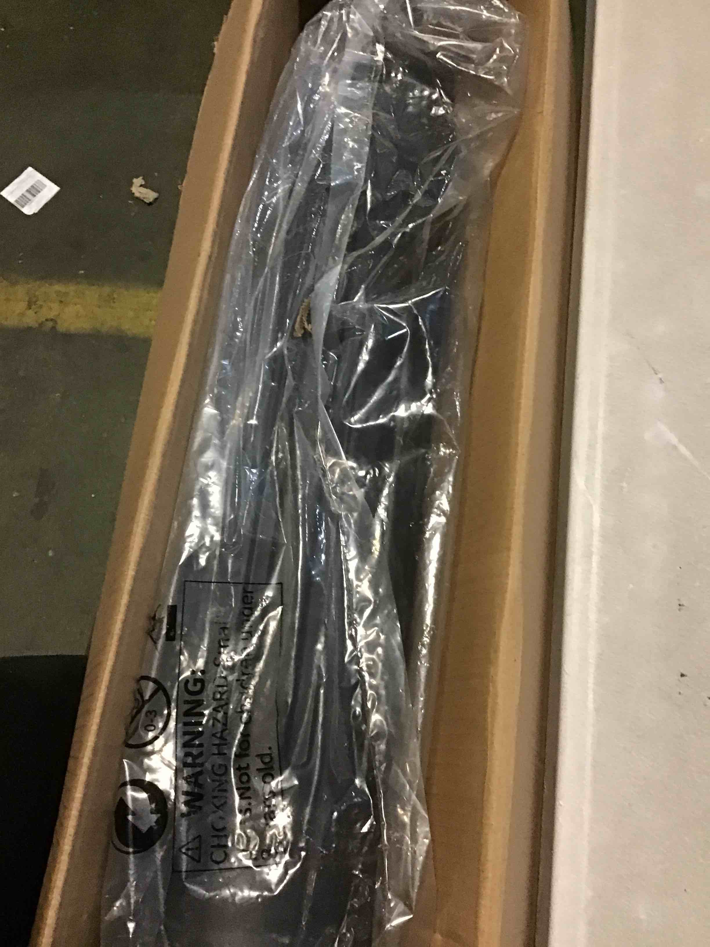 https://s3.amazonaws.com/lotting-images-prod/bidfta/YEL5260876_1695838155342.jpeg