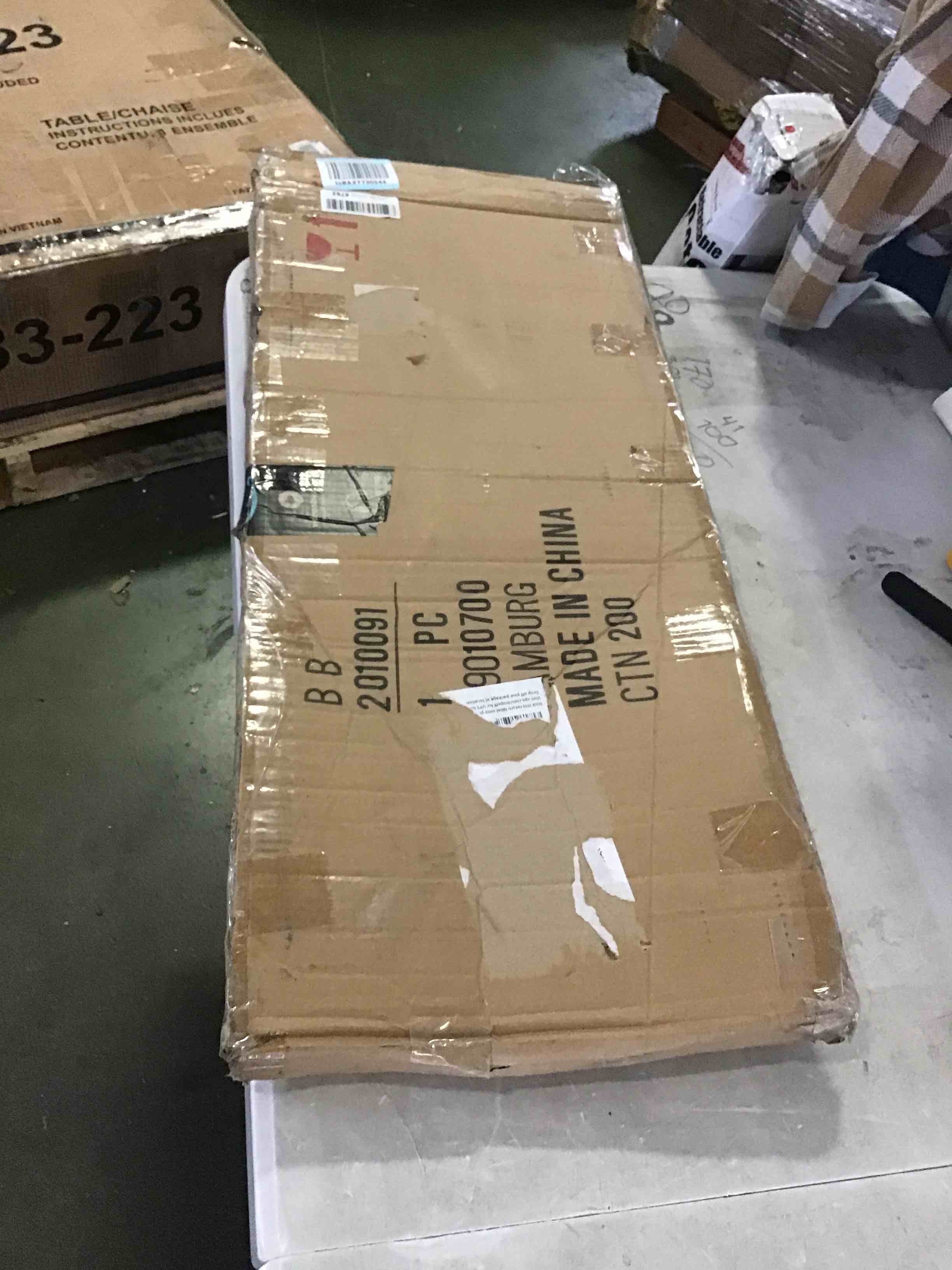https://s3.amazonaws.com/lotting-images-prod/bidfta/YEL5260982_1695310559722.jpeg