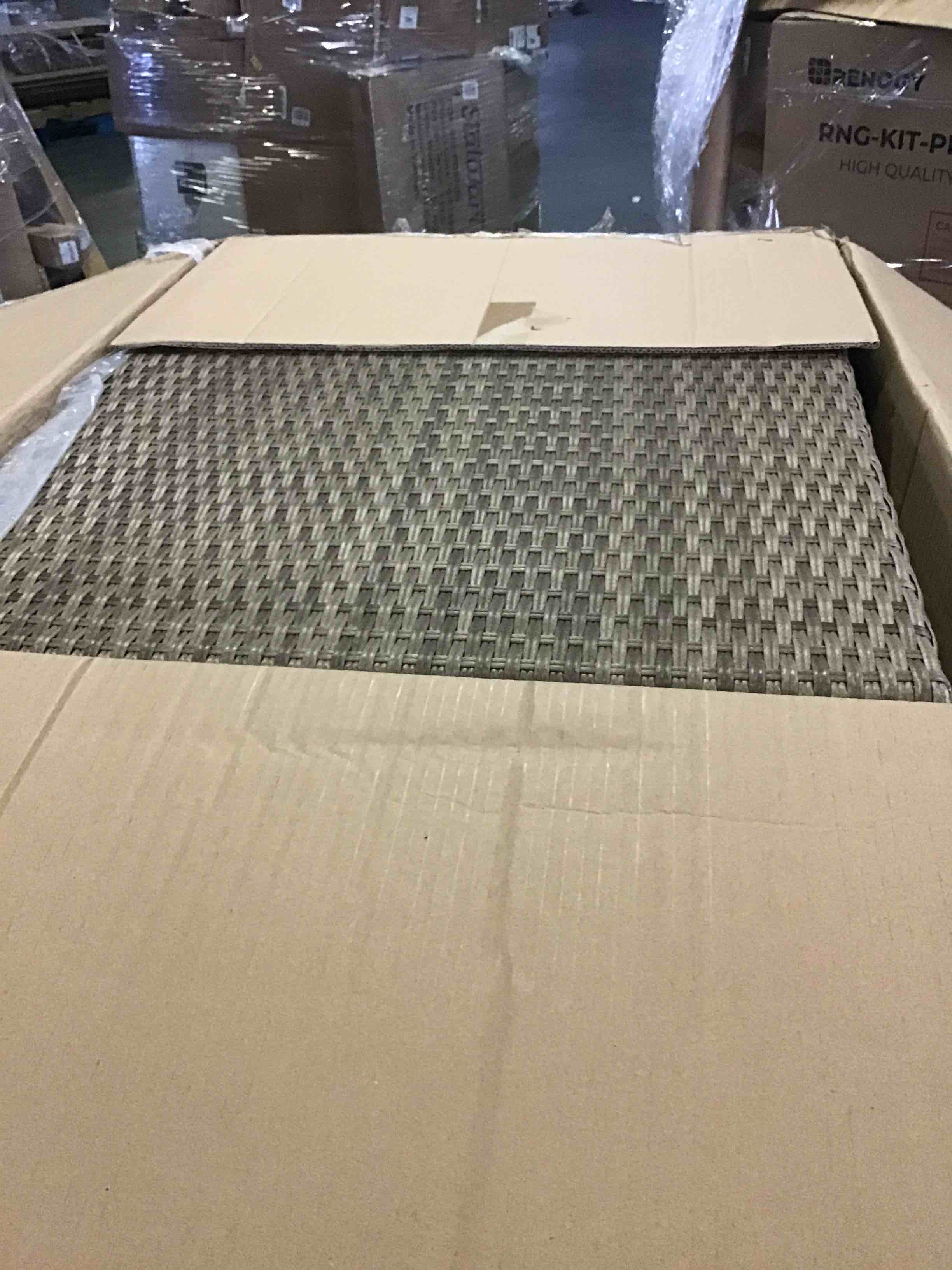 https://s3.amazonaws.com/lotting-images-prod/bidfta/YEL5261011_1695318146641.jpeg