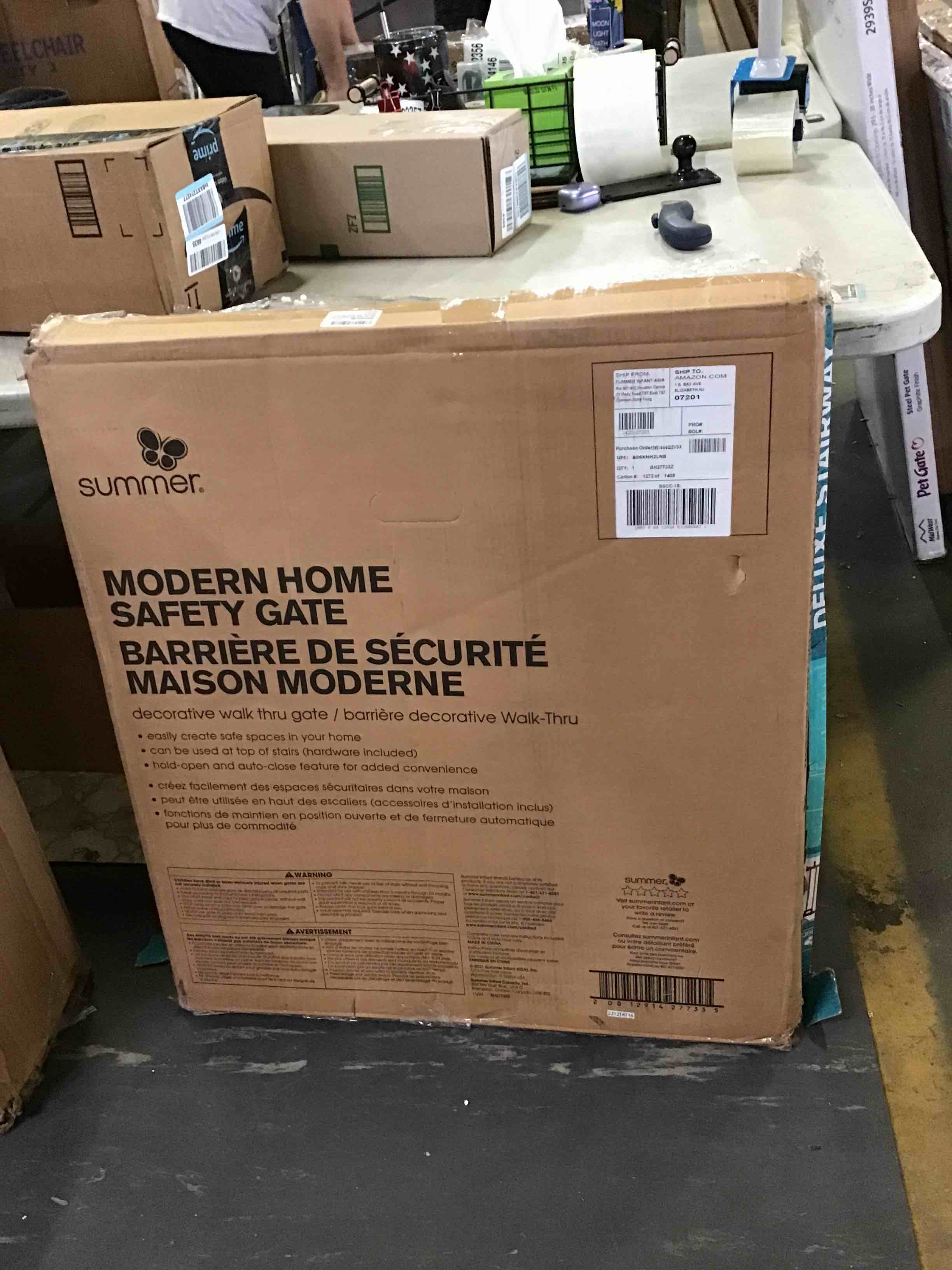 https://s3.amazonaws.com/lotting-images-prod/bidfta/YEL5261160_1695649171378.jpeg