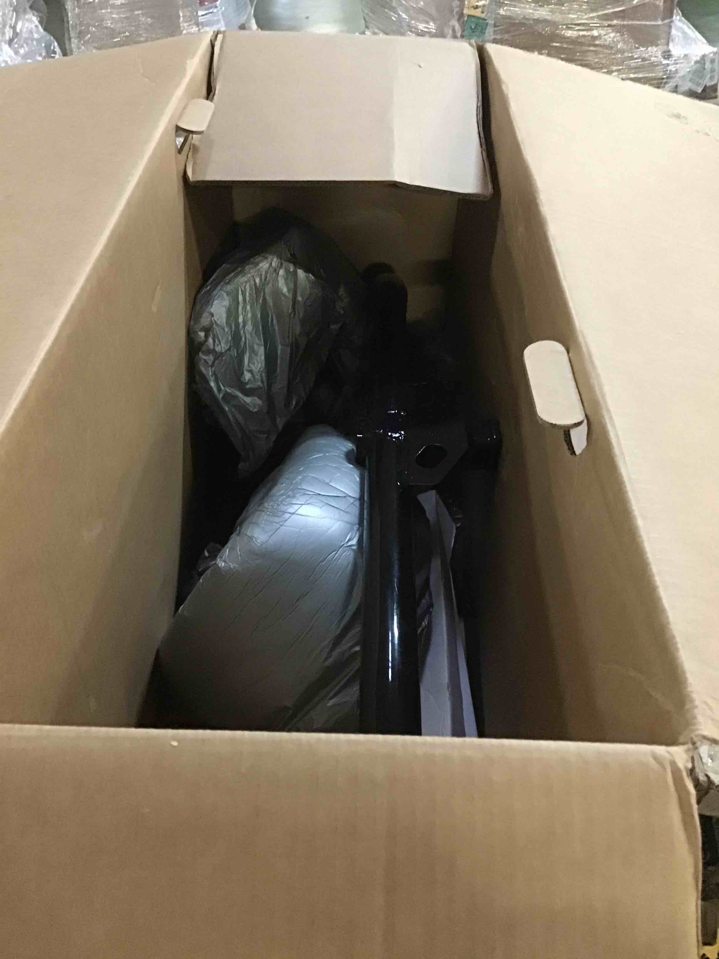 https://s3.amazonaws.com/lotting-images-prod/bidfta/YEL5261527_1695819977485.jpeg