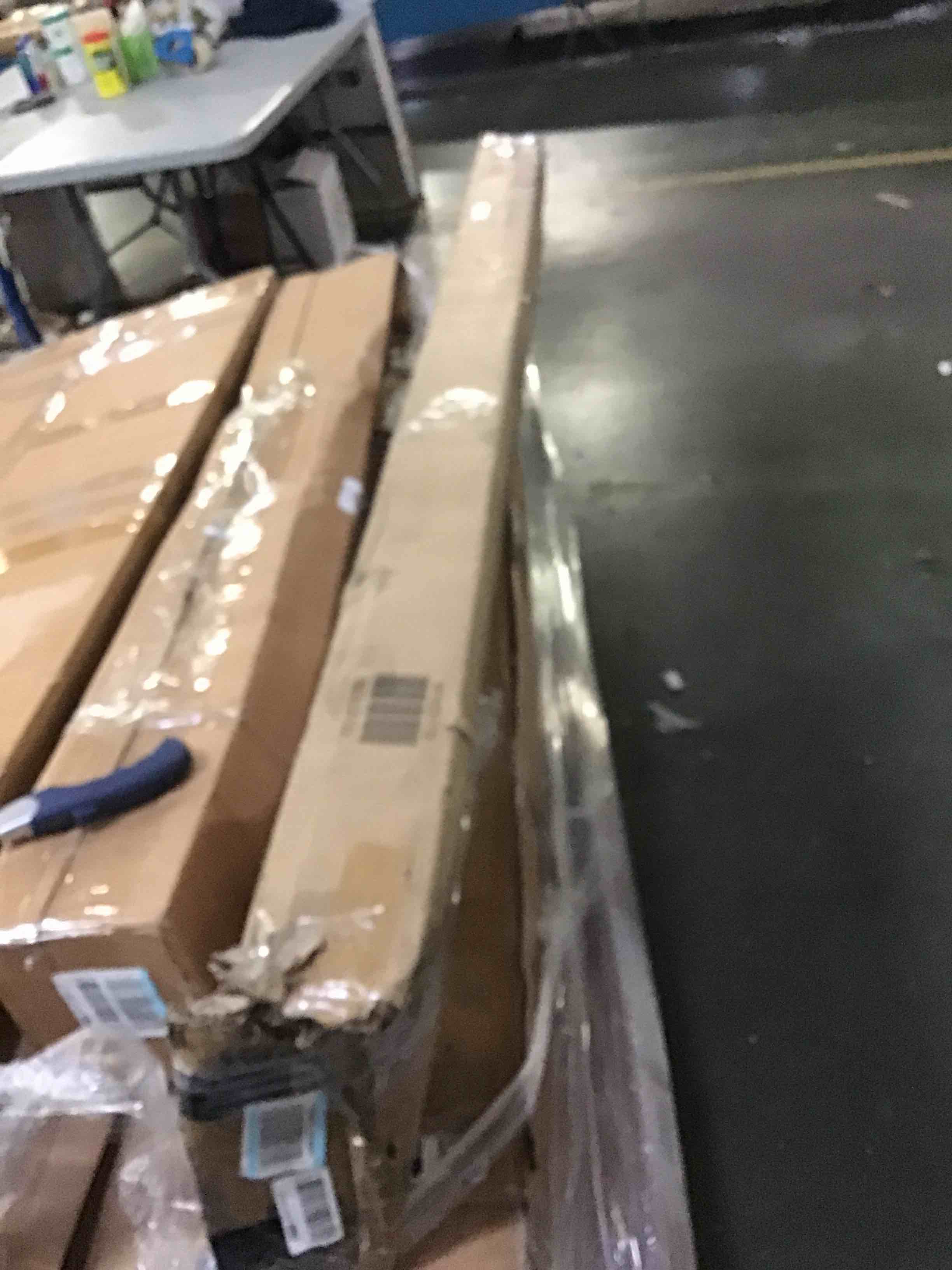 https://s3.amazonaws.com/lotting-images-prod/bidfta/YEL5261567_1695826748105.jpeg