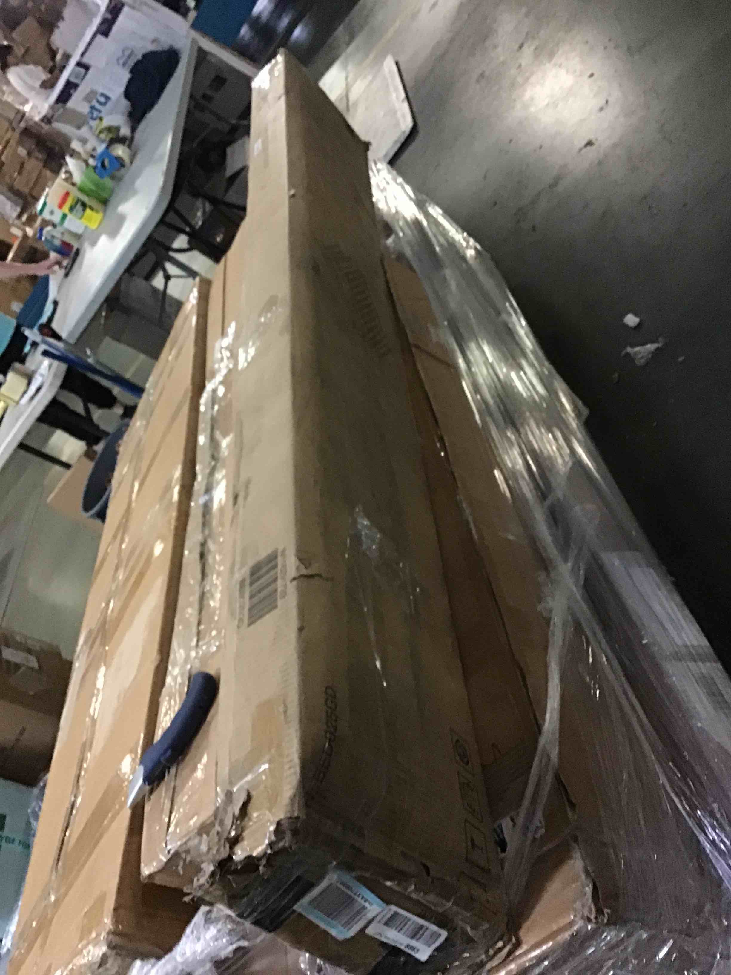 https://s3.amazonaws.com/lotting-images-prod/bidfta/YEL5261567_1695826753800.jpeg