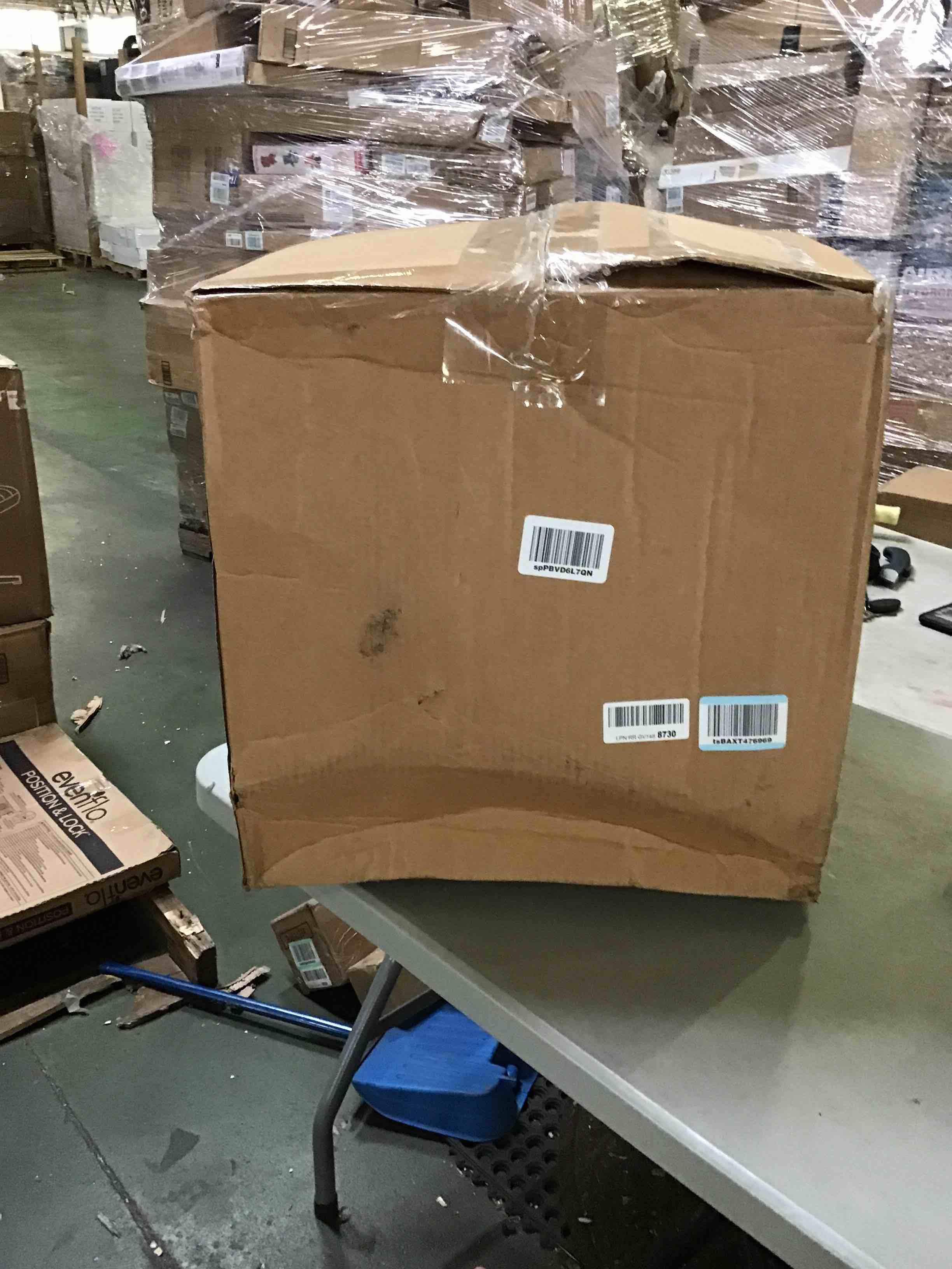 https://s3.amazonaws.com/lotting-images-prod/bidfta/YEL5261617_1695835979280.jpeg