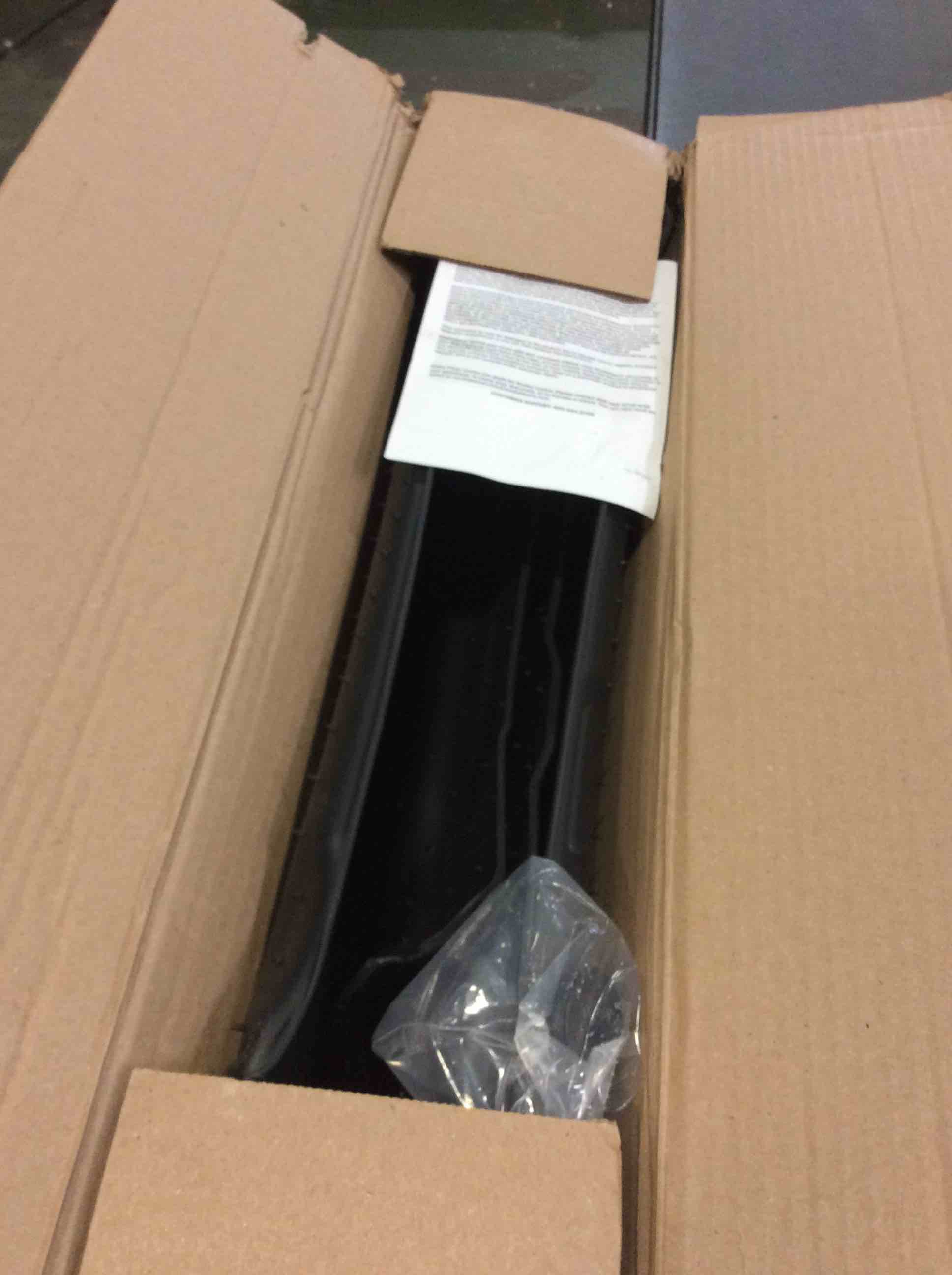 https://s3.amazonaws.com/lotting-images-prod/bidfta/YEL5261842_1696267138448.jpeg