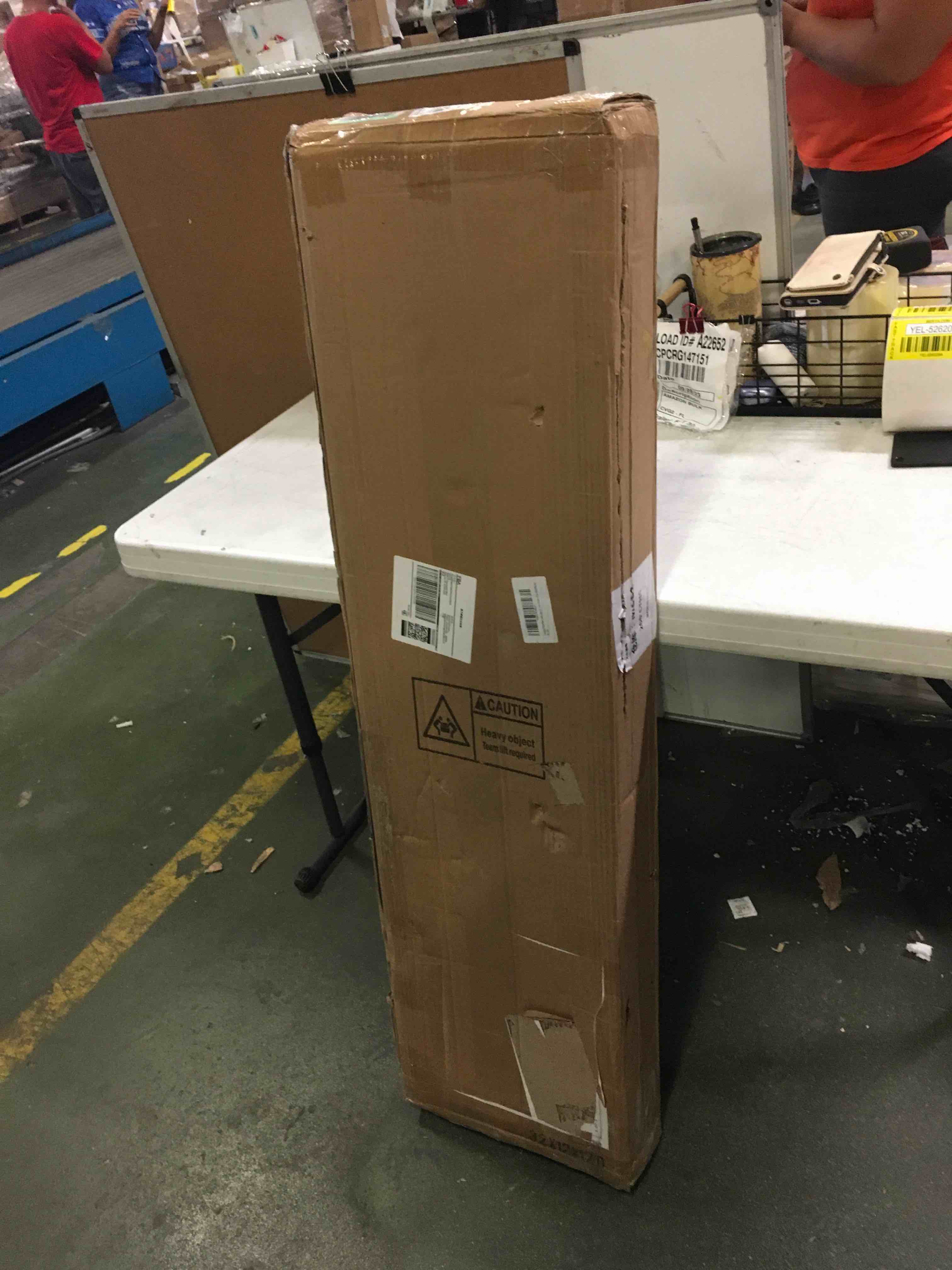 https://s3.amazonaws.com/lotting-images-prod/bidfta/YEL5262094_1696357451339.jpeg