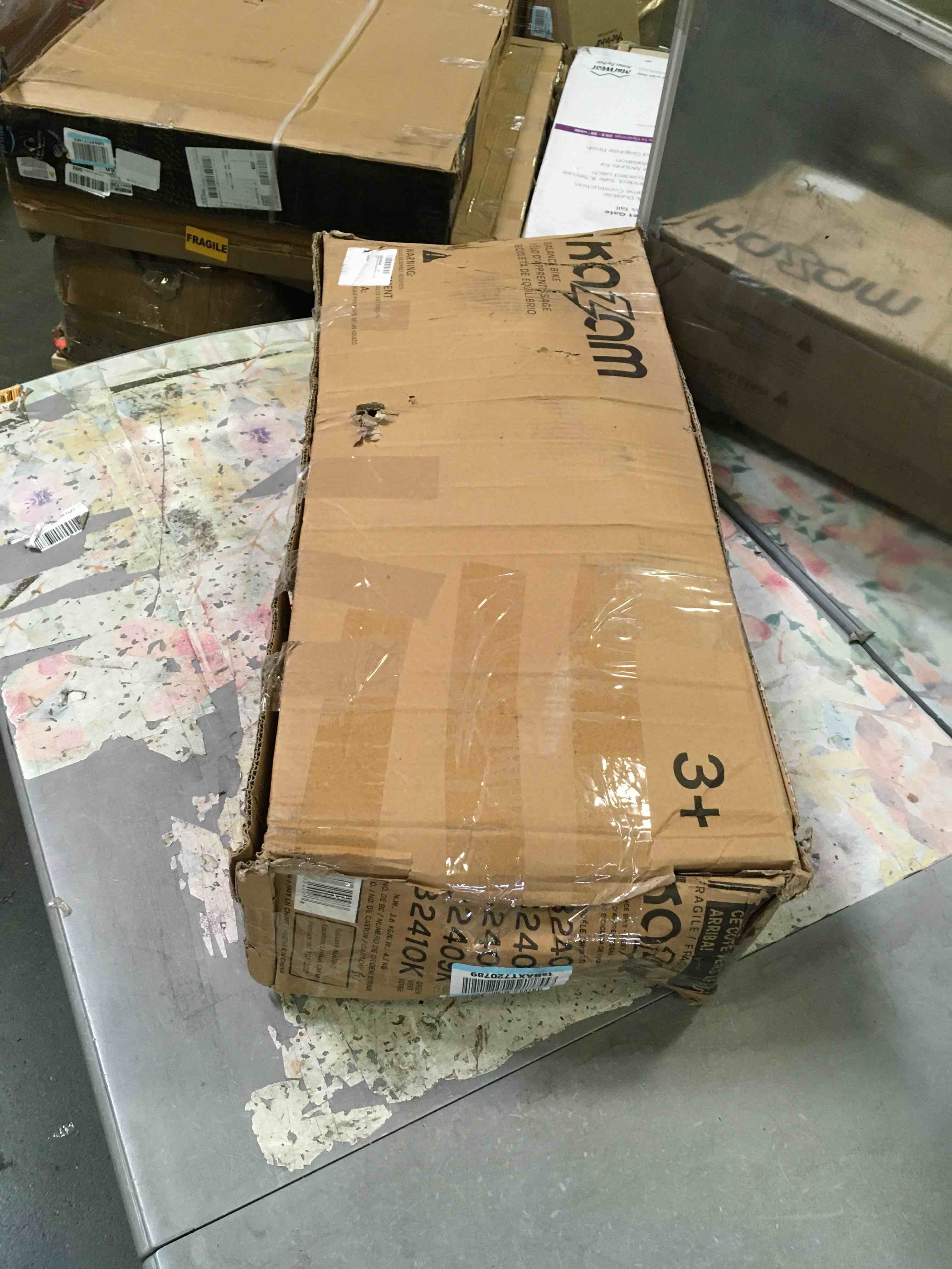 https://s3.amazonaws.com/lotting-images-prod/bidfta/YEL5262285_1696441567134.jpeg