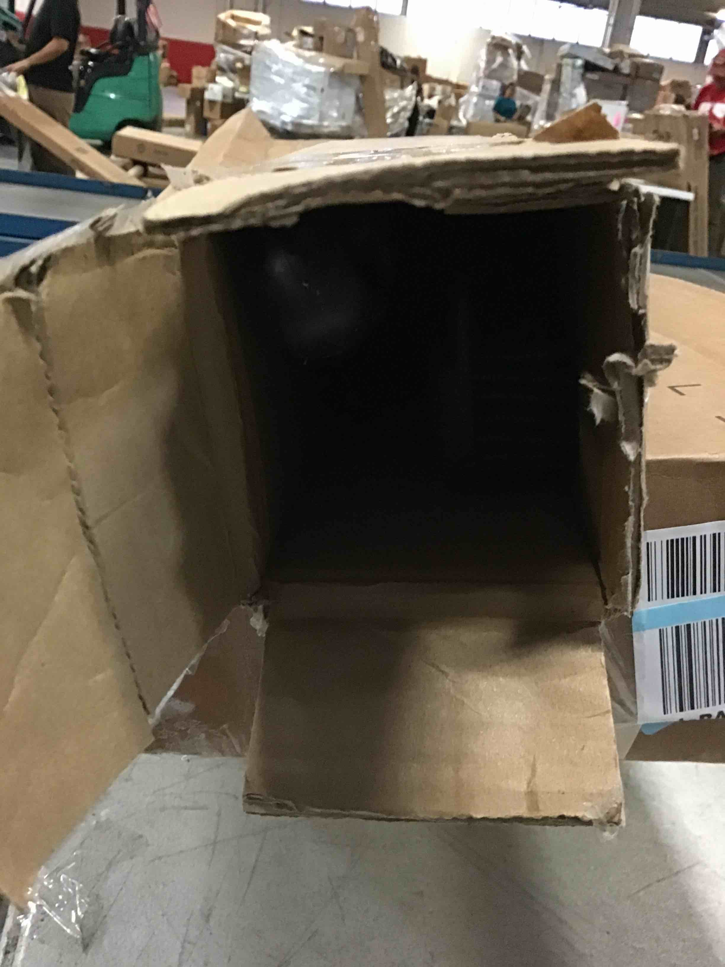 https://s3.amazonaws.com/lotting-images-prod/bidfta/YEL5262359_1696506509128.jpeg