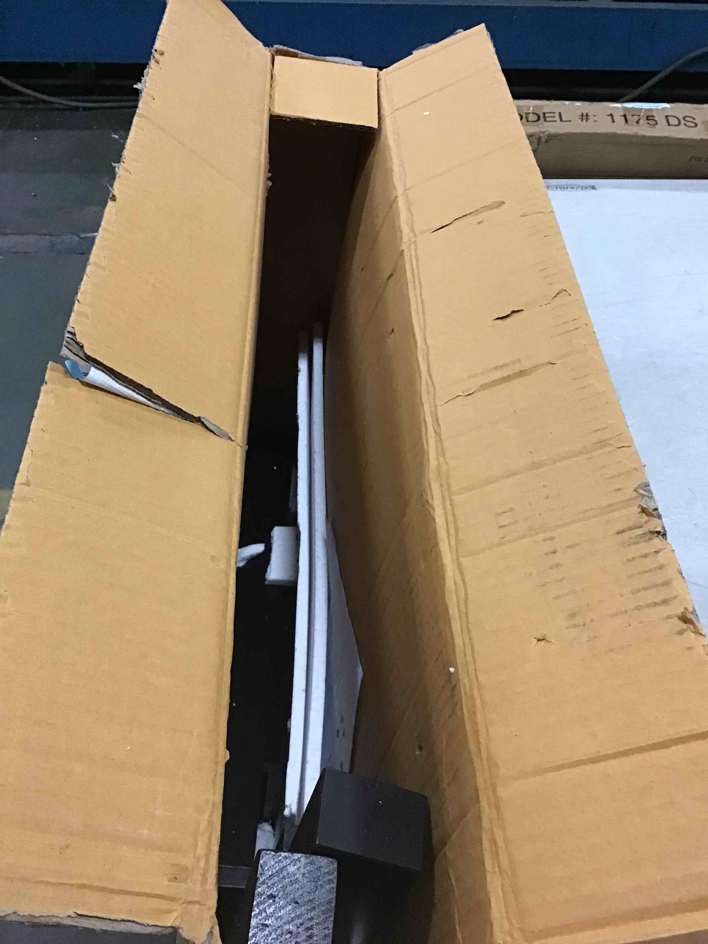 https://s3.amazonaws.com/lotting-images-prod/bidfta/YEL5262367_1696507738625.jpeg