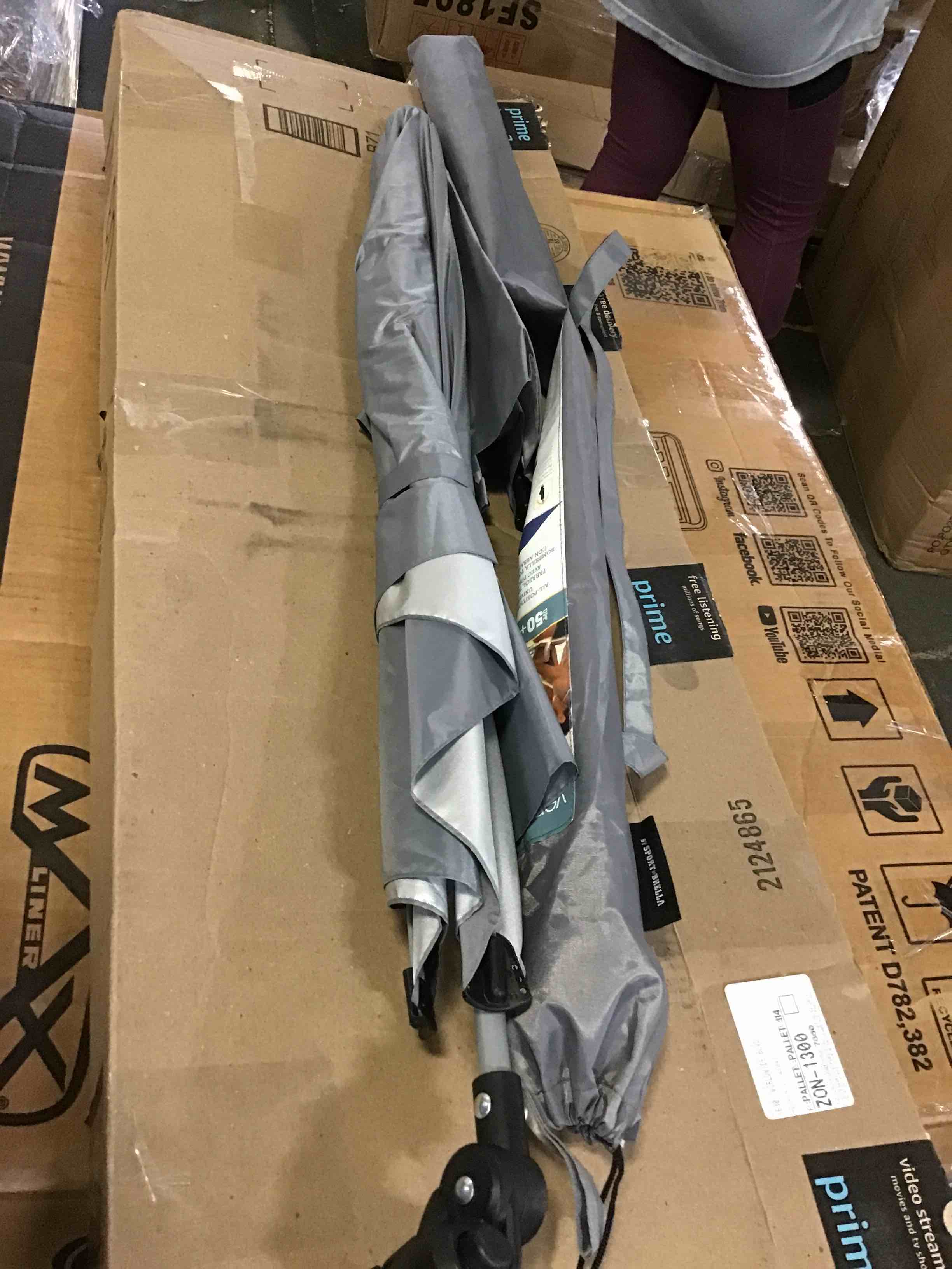 https://s3.amazonaws.com/lotting-images-prod/bidfta/YEL5264738_1691076135501.jpeg