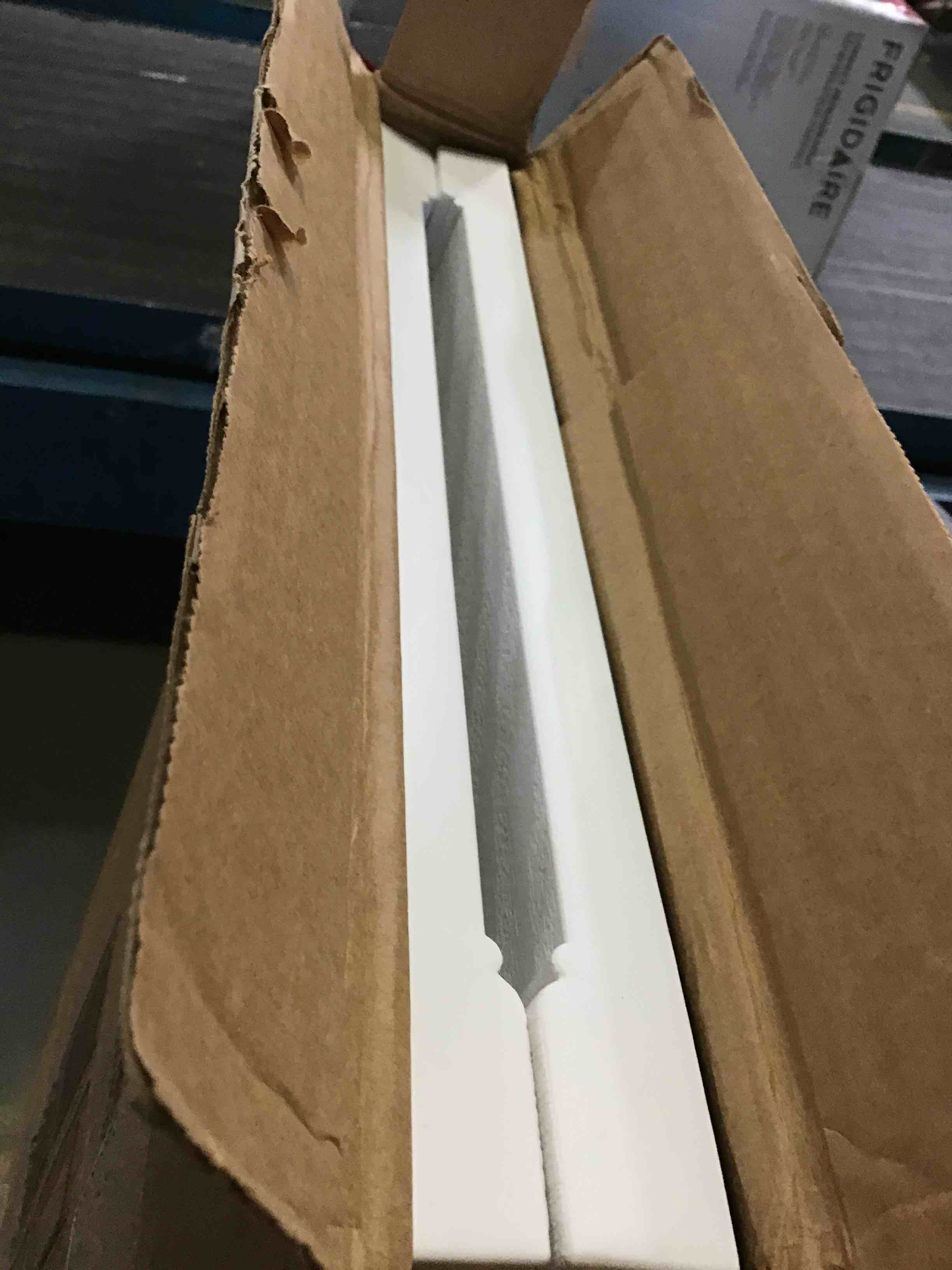 https://s3.amazonaws.com/lotting-images-prod/bidfta/YEL5264815_1691087946336.jpeg