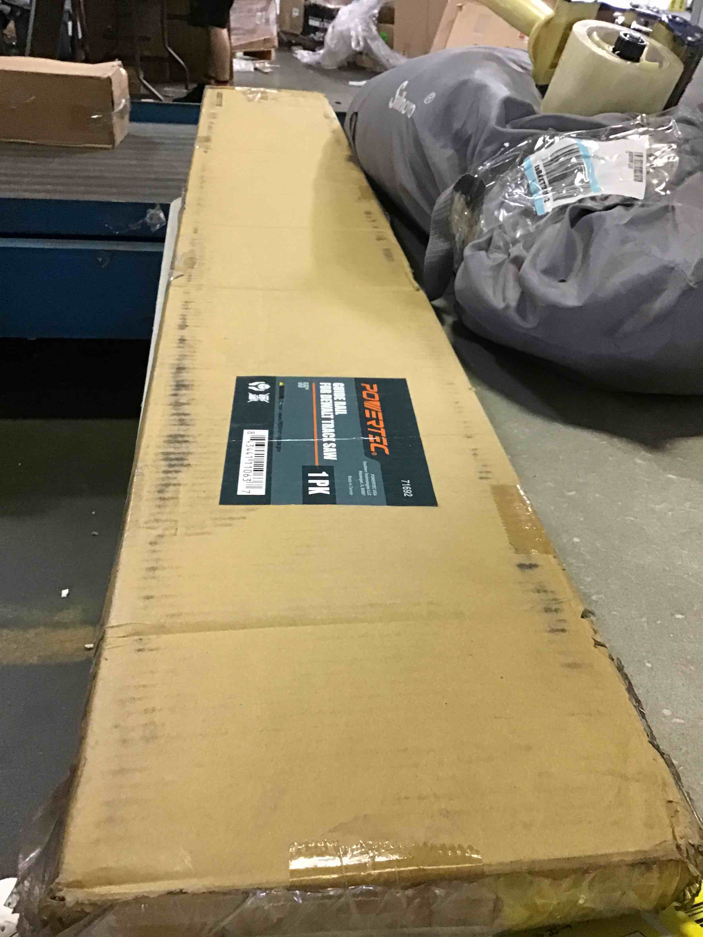 https://s3.amazonaws.com/lotting-images-prod/bidfta/YEL5264820_1691088617220.jpeg