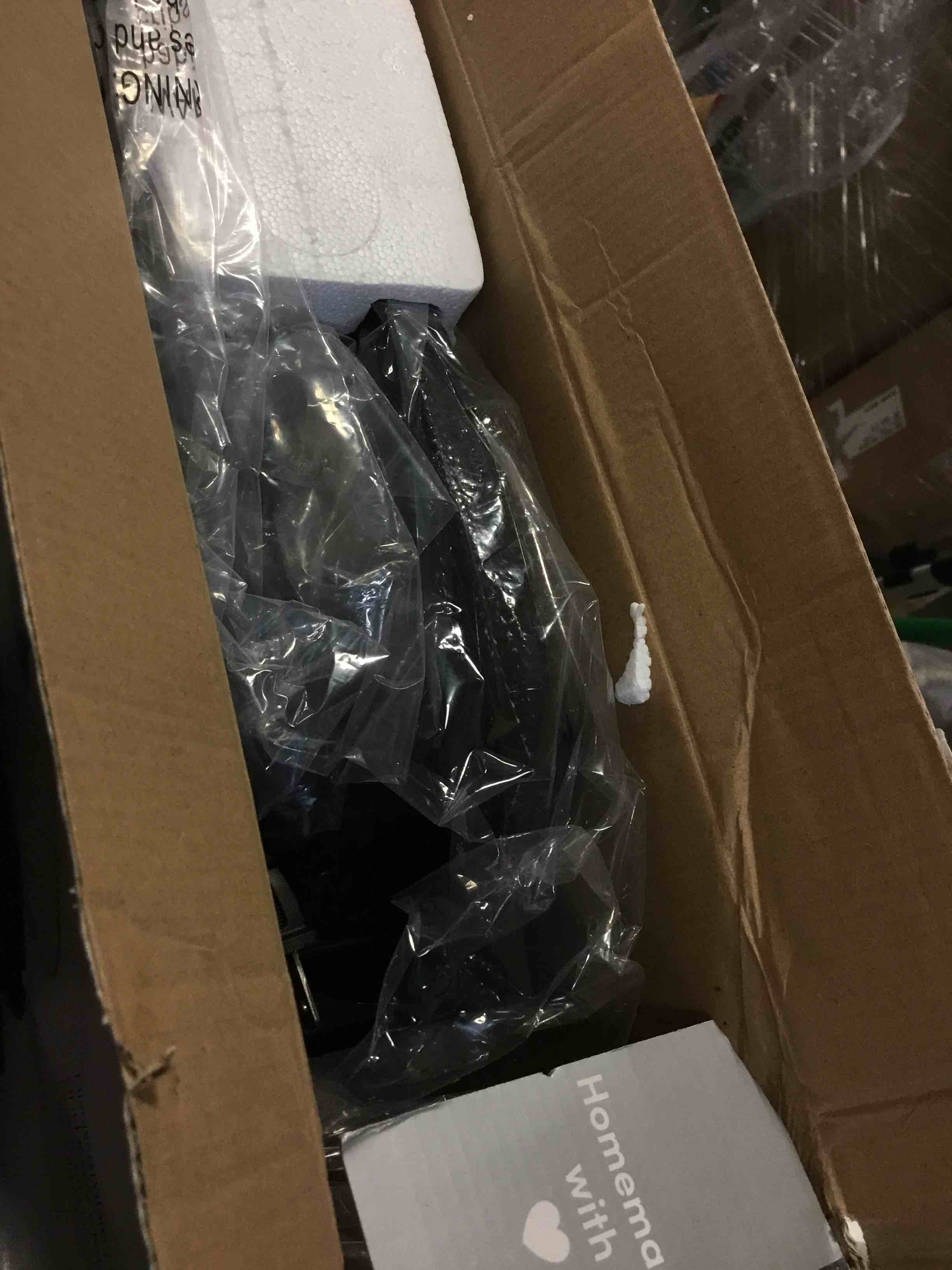 https://s3.amazonaws.com/lotting-images-prod/bidfta/YEL5264850_1691147181540.jpeg