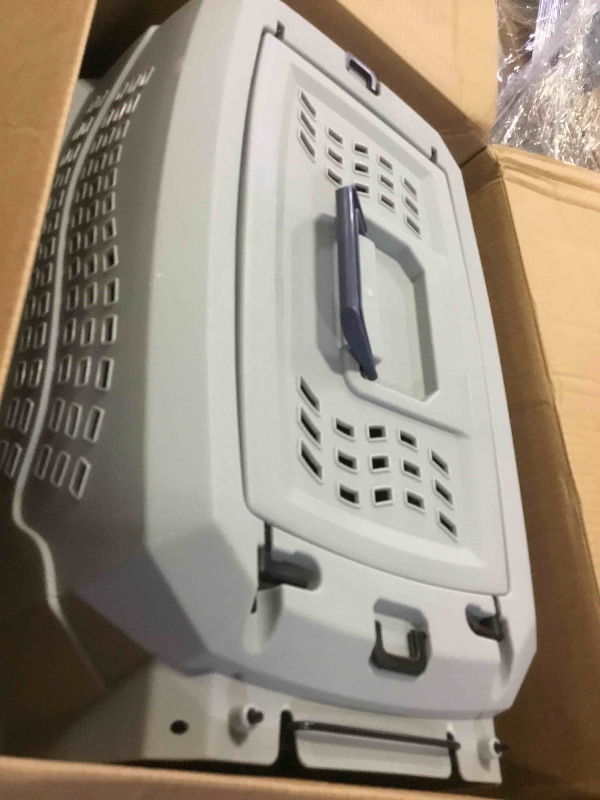 https://s3.amazonaws.com/lotting-images-prod/bidfta/YEL5265007_1691166144585.jpeg