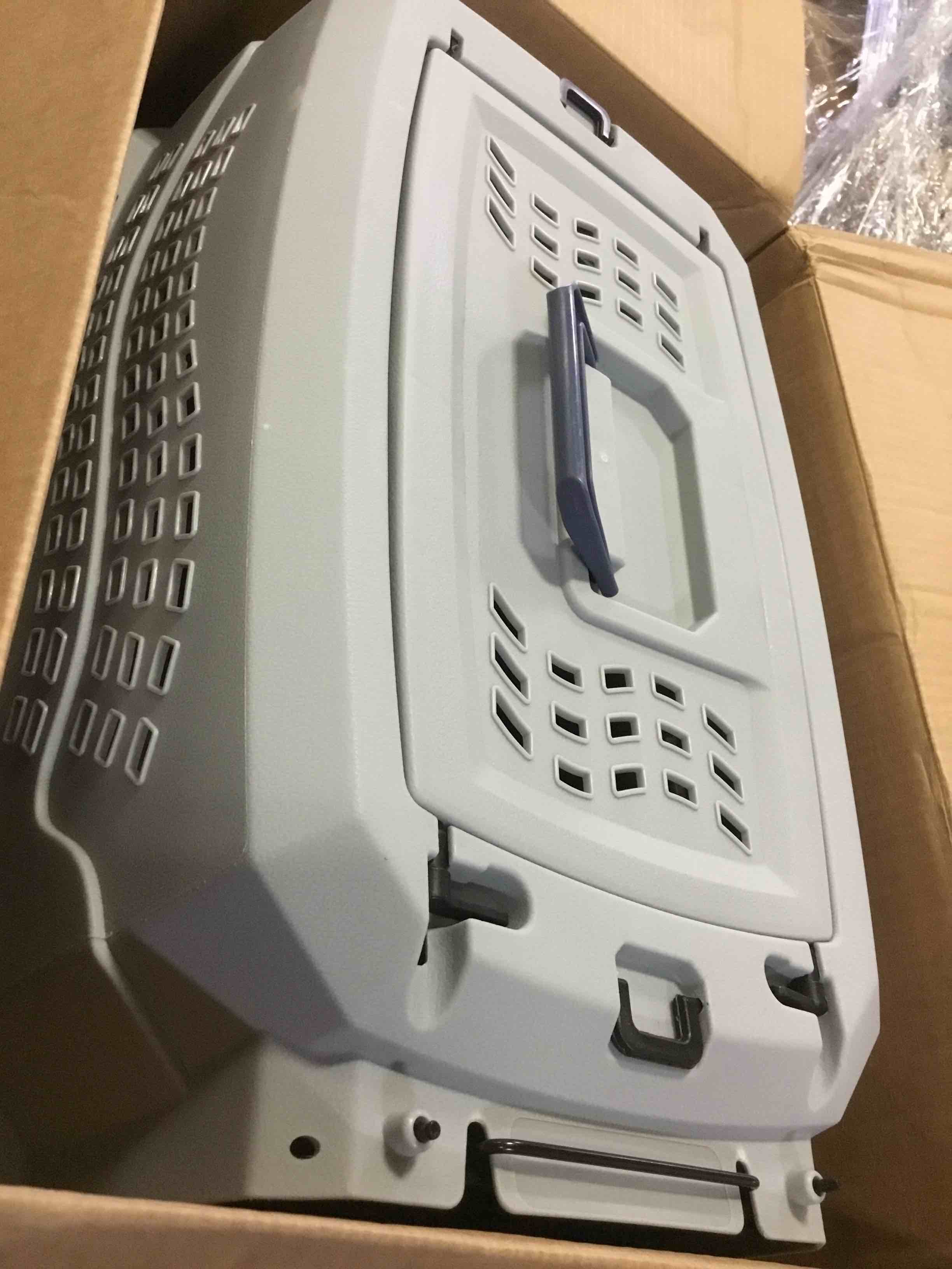 https://s3.amazonaws.com/lotting-images-prod/bidfta/YEL5265007_1691166146209.jpeg
