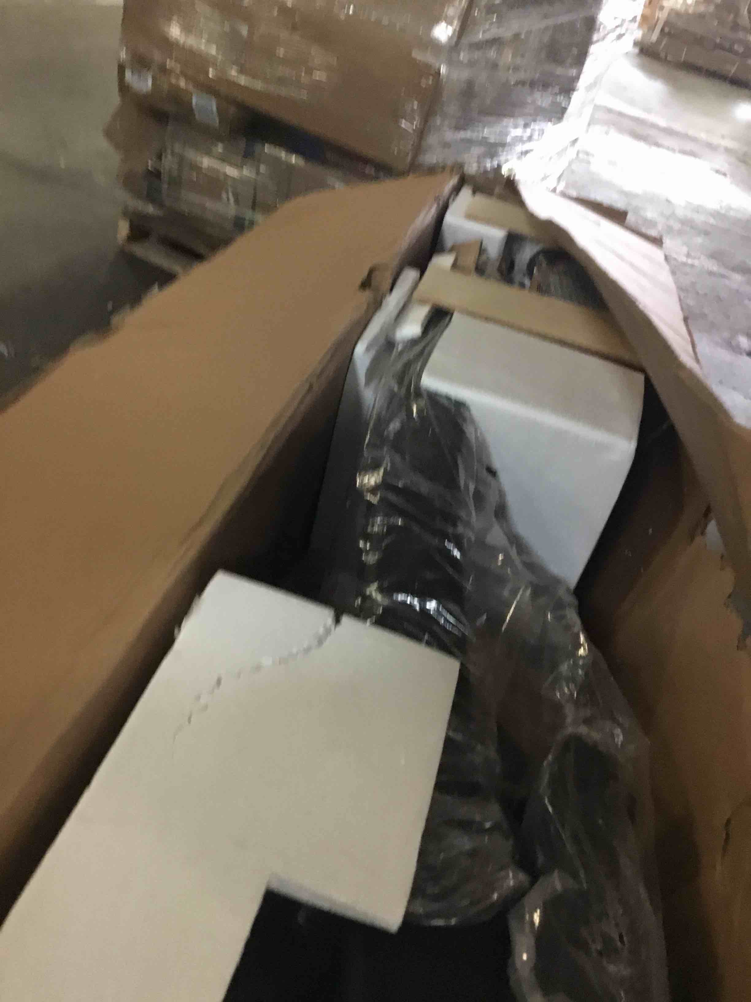 https://s3.amazonaws.com/lotting-images-prod/bidfta/YEL5265189_1691423451576.jpeg