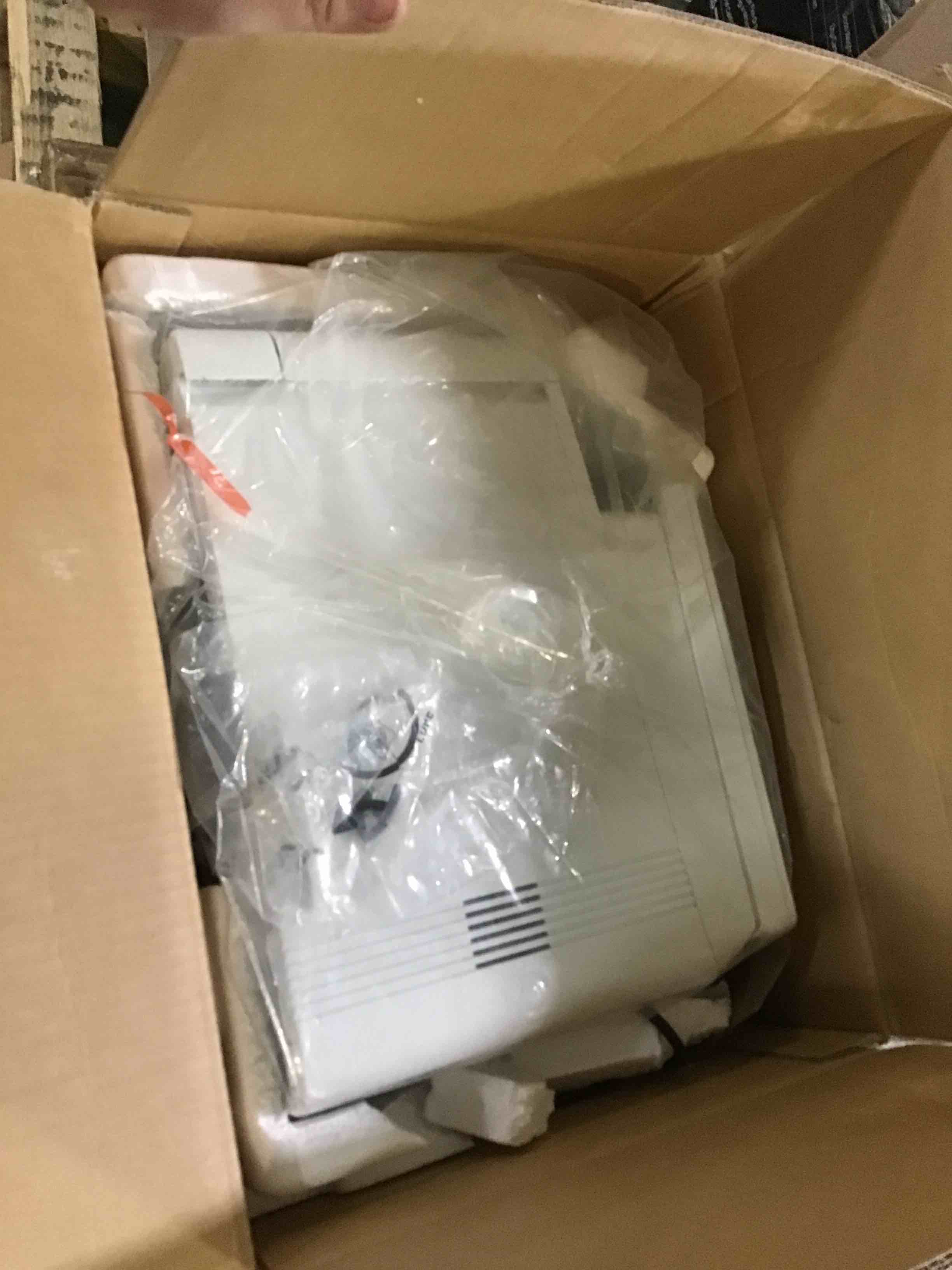 https://s3.amazonaws.com/lotting-images-prod/bidfta/YEL5265423_1691510694583.jpeg