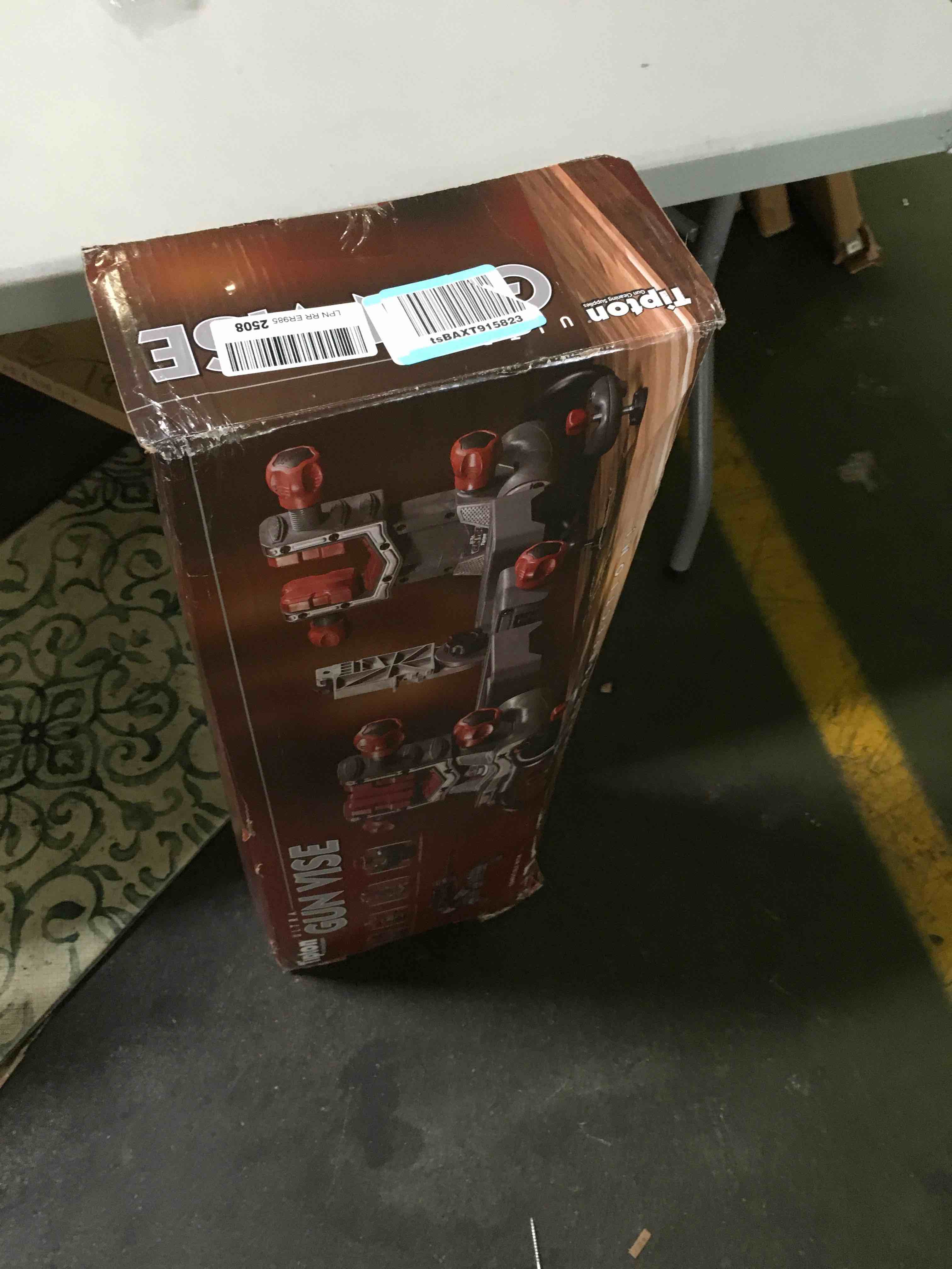 https://s3.amazonaws.com/lotting-images-prod/bidfta/YEL5265491_1690468039258.jpeg