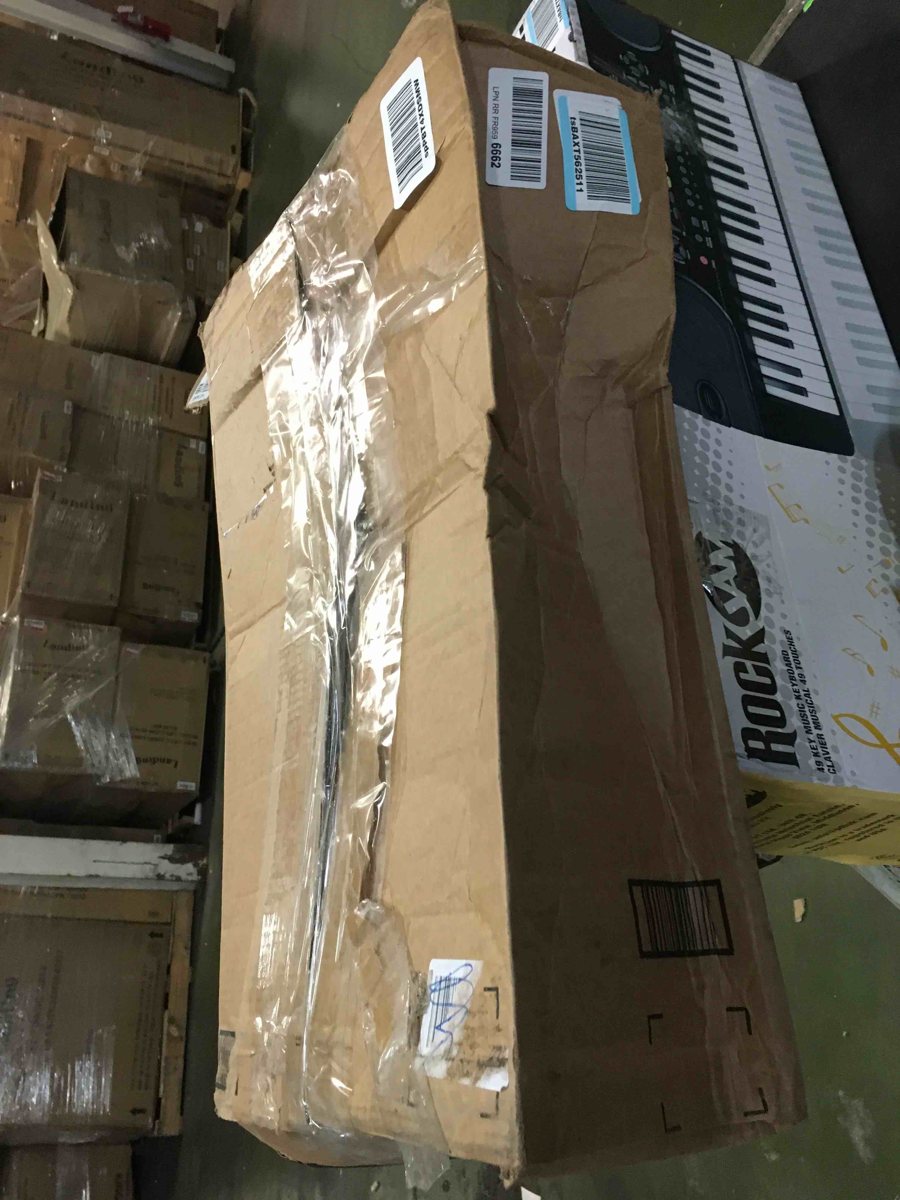 https://s3.amazonaws.com/lotting-images-prod/bidfta/YEL5265614_1690545484462.jpeg