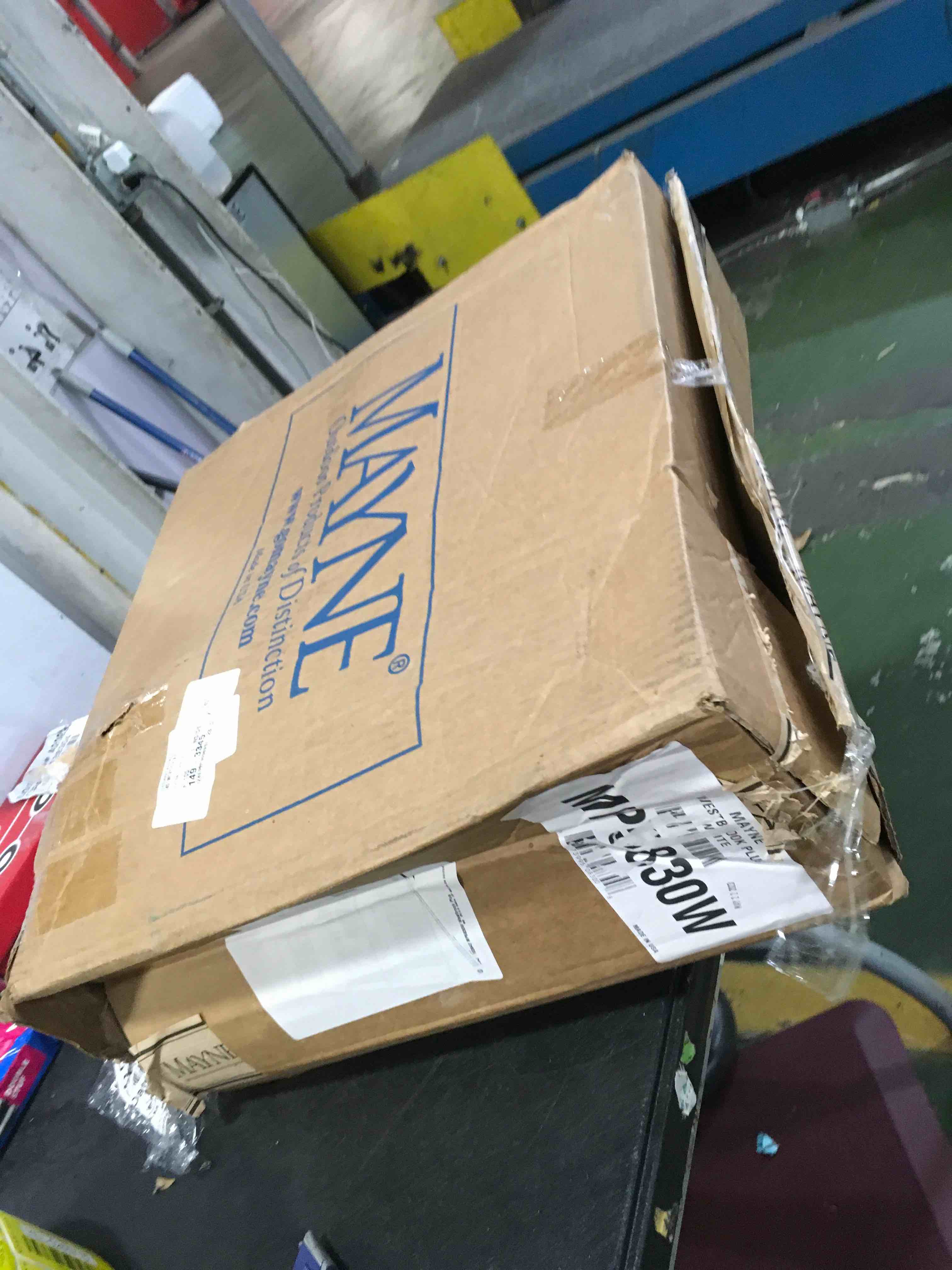 https://s3.amazonaws.com/lotting-images-prod/bidfta/YEL5265714_1690558786420.jpeg