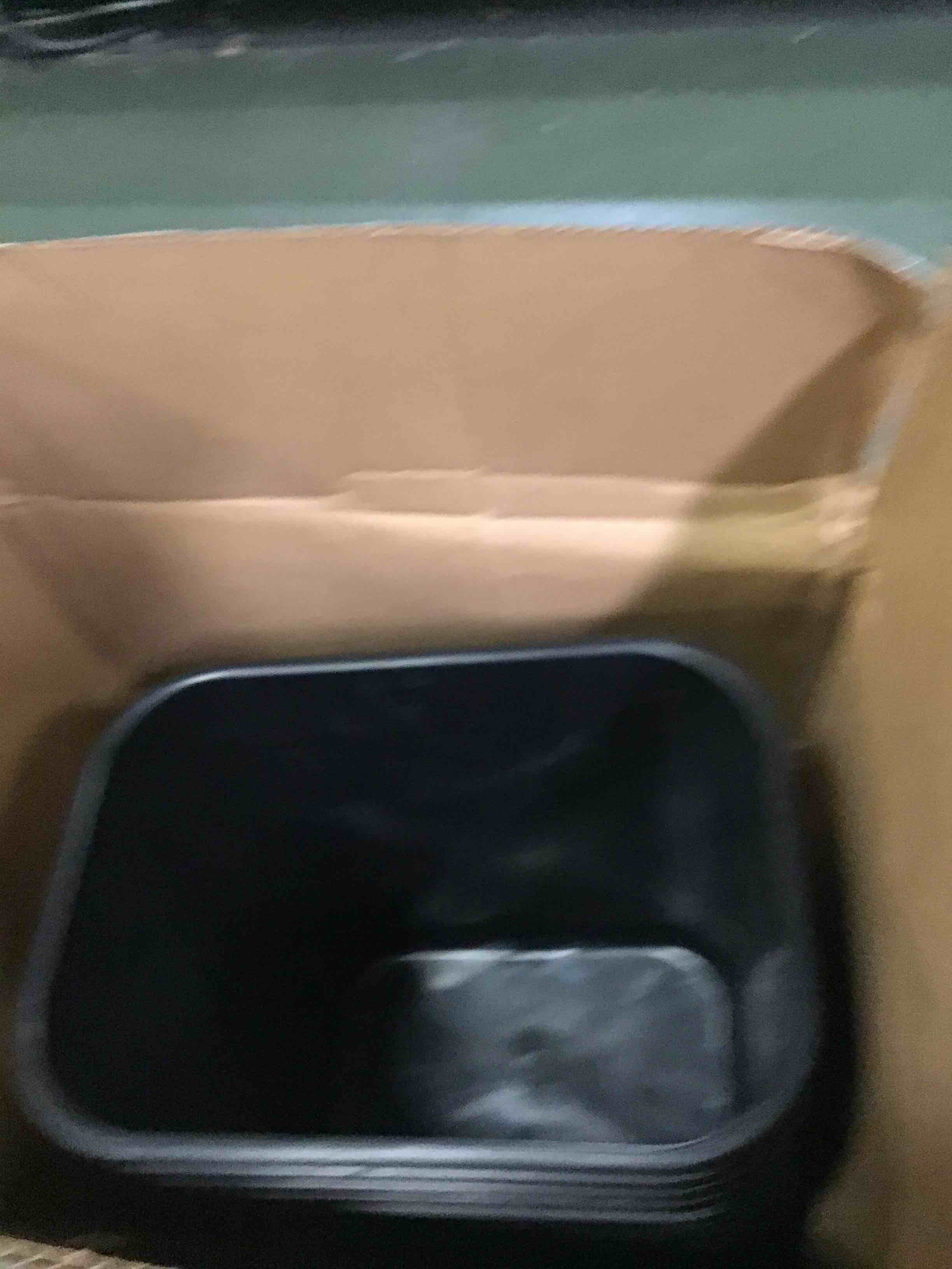 https://s3.amazonaws.com/lotting-images-prod/bidfta/YEL5265860_1690816181319.jpeg