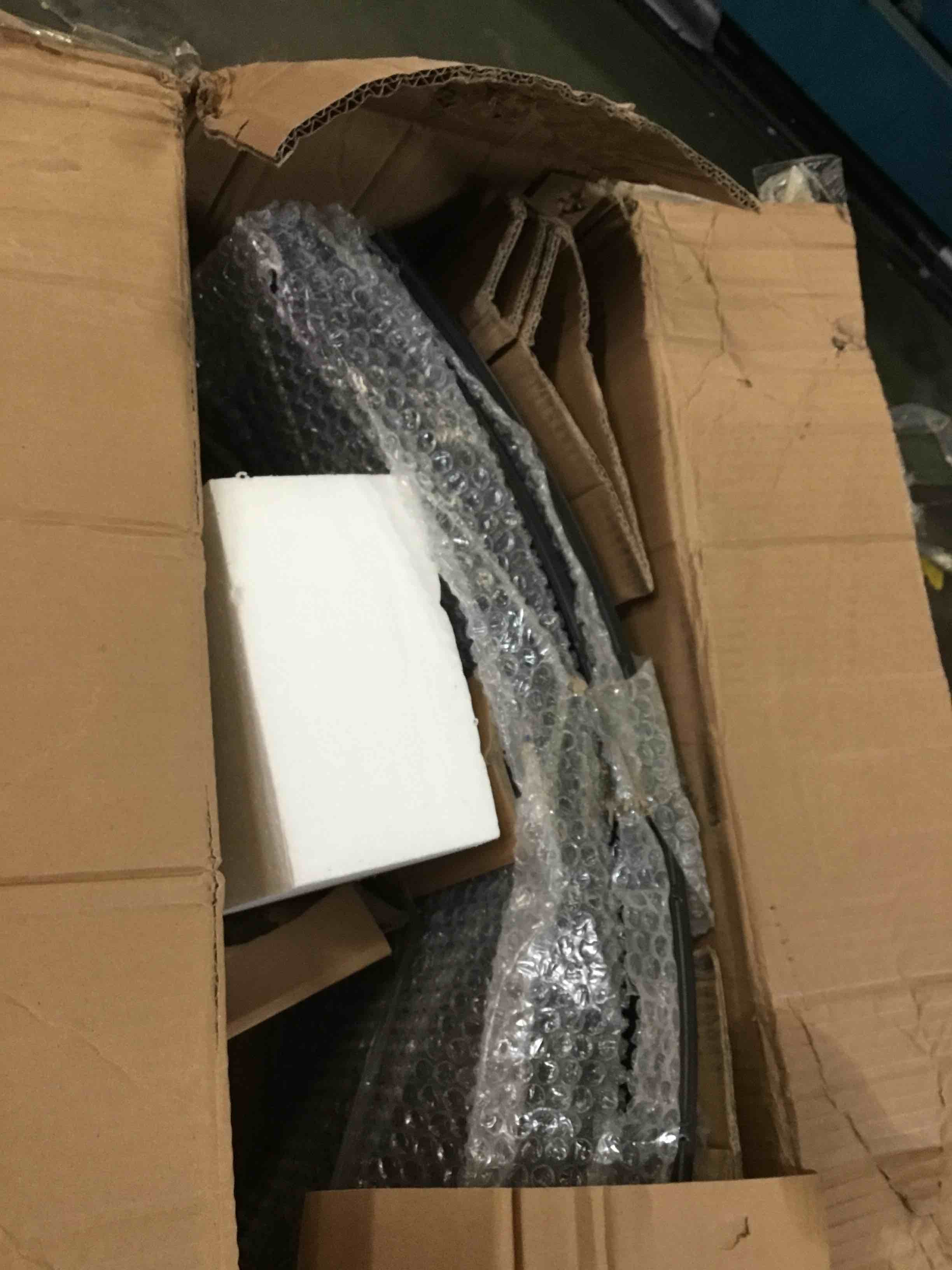 https://s3.amazonaws.com/lotting-images-prod/bidfta/YEL5266508_1691163485761.jpeg