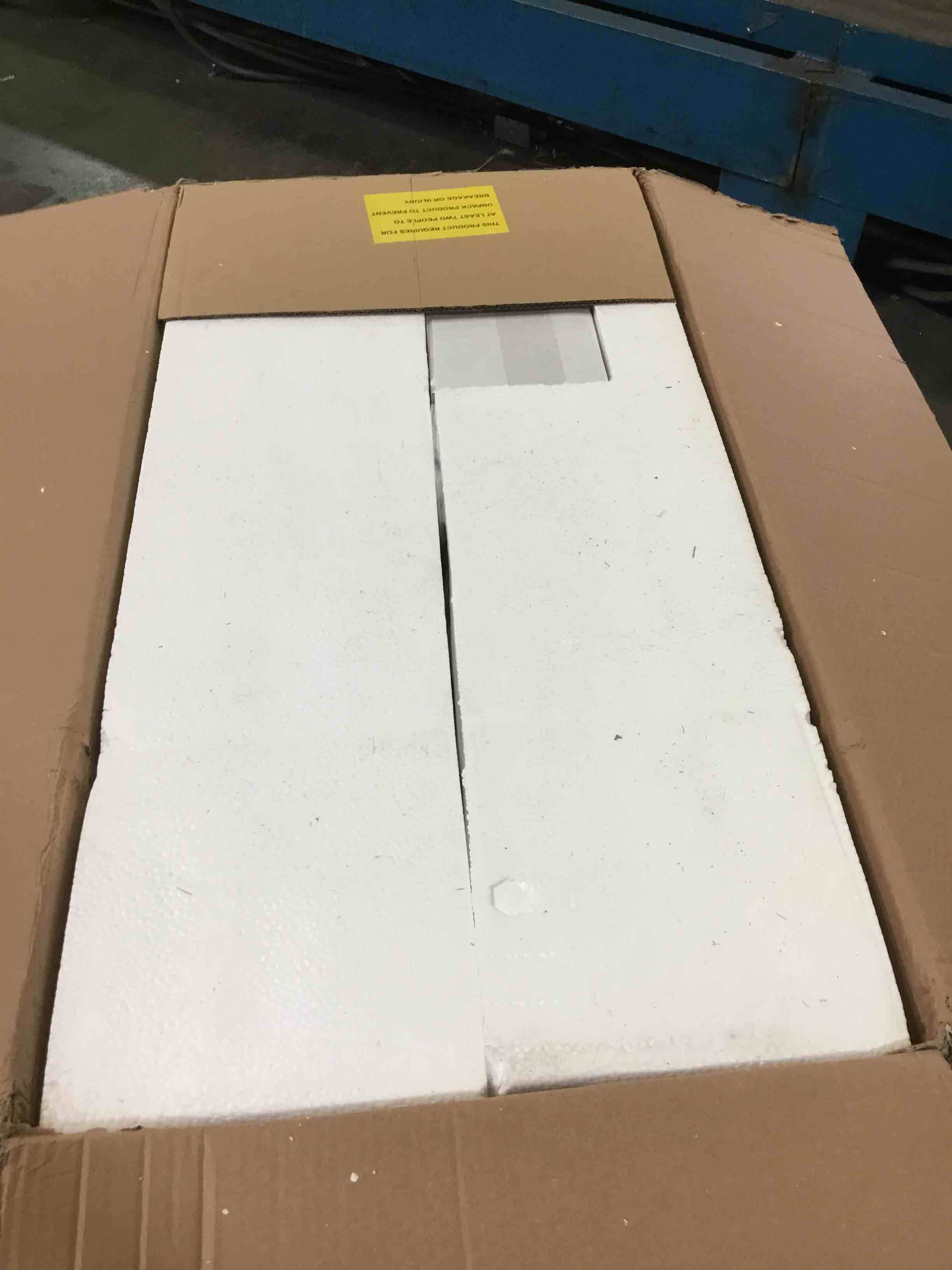 https://s3.amazonaws.com/lotting-images-prod/bidfta/YEL5266548_1691173691079.jpeg