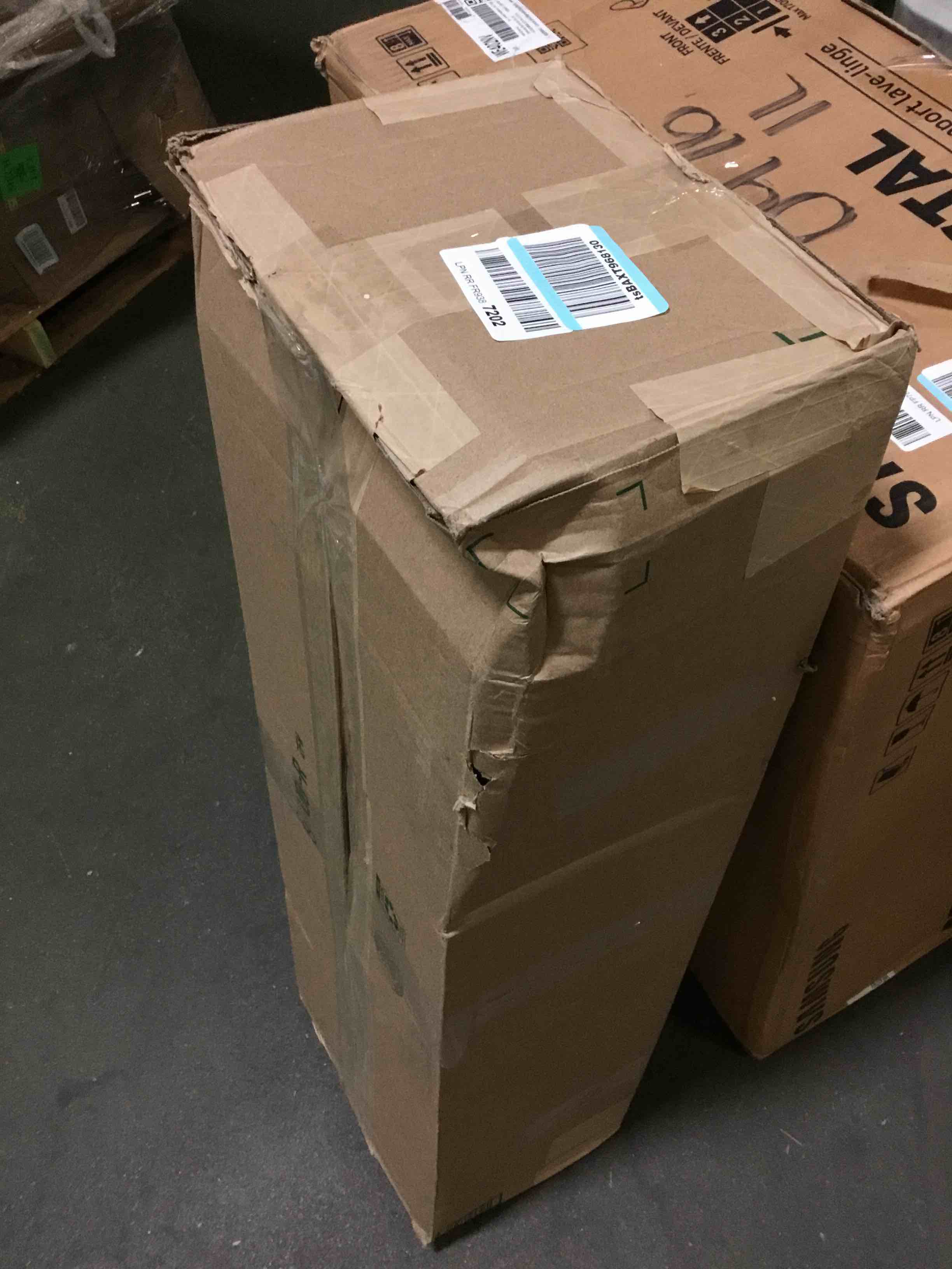 https://s3.amazonaws.com/lotting-images-prod/bidfta/YEL5268781_1690975072522.jpeg
